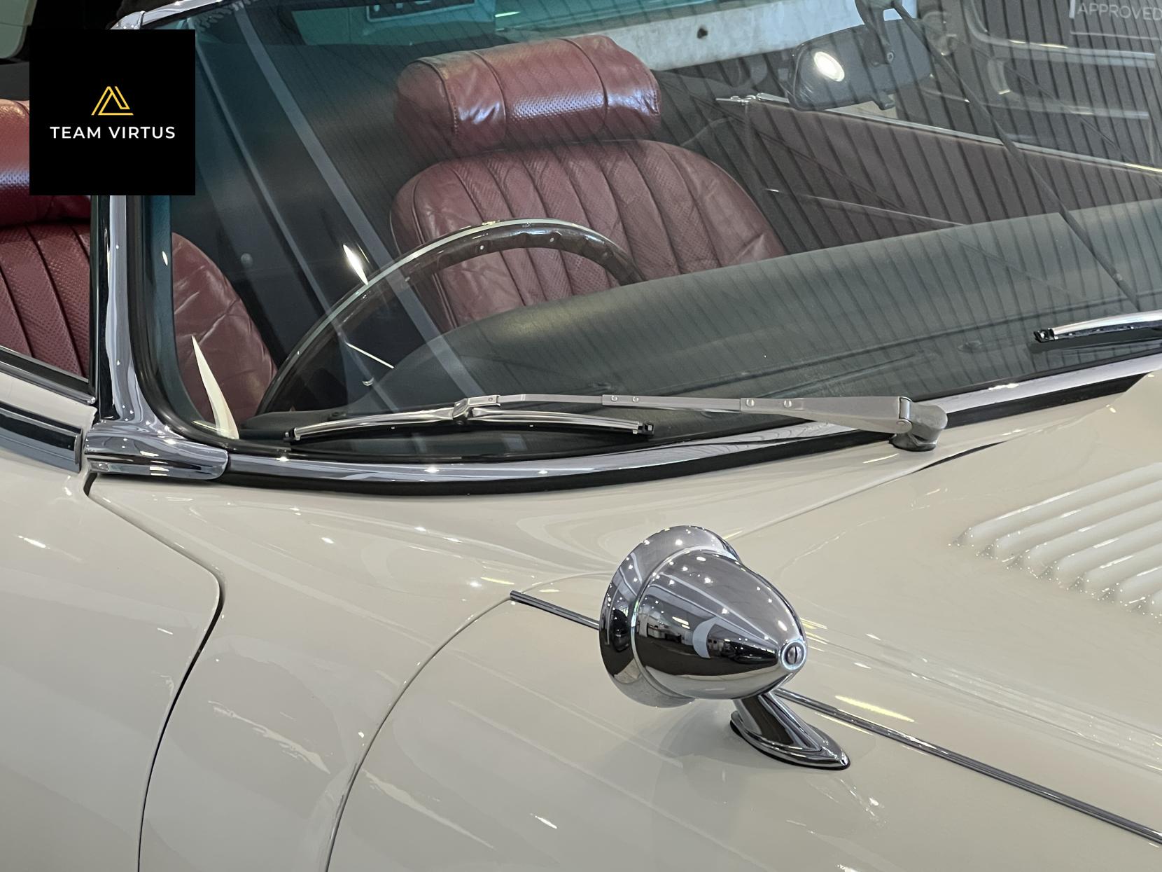 Jaguar E-Type 5.3 Series III