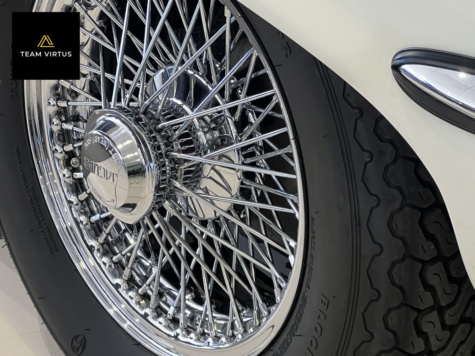 Jaguar E-Type 5.3 Series III