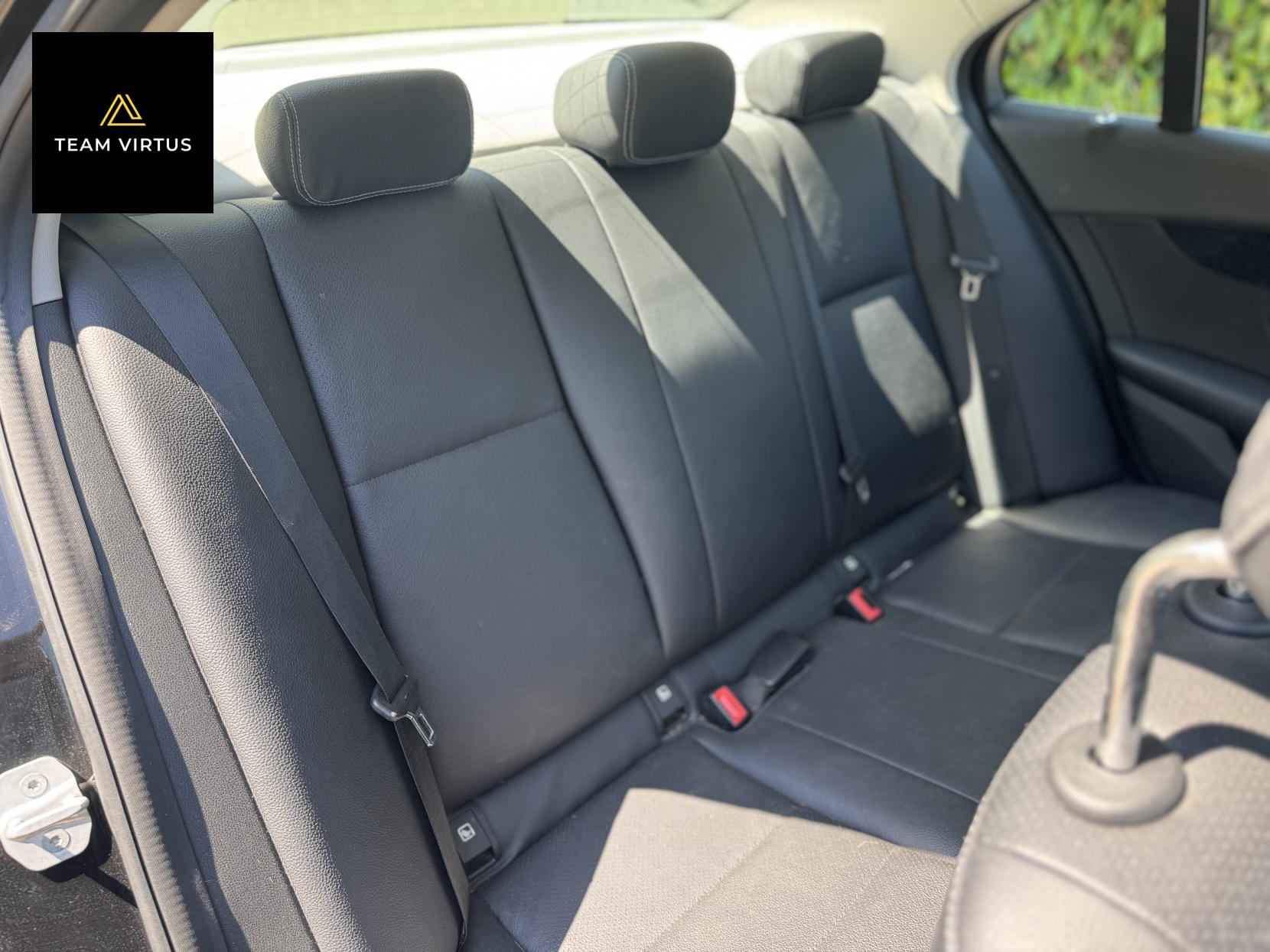Mercedes-Benz C Class 2.0 C200 SE Saloon 4dr Petrol 7G-Tronic+ Euro 6 (s/s) (184 ps)