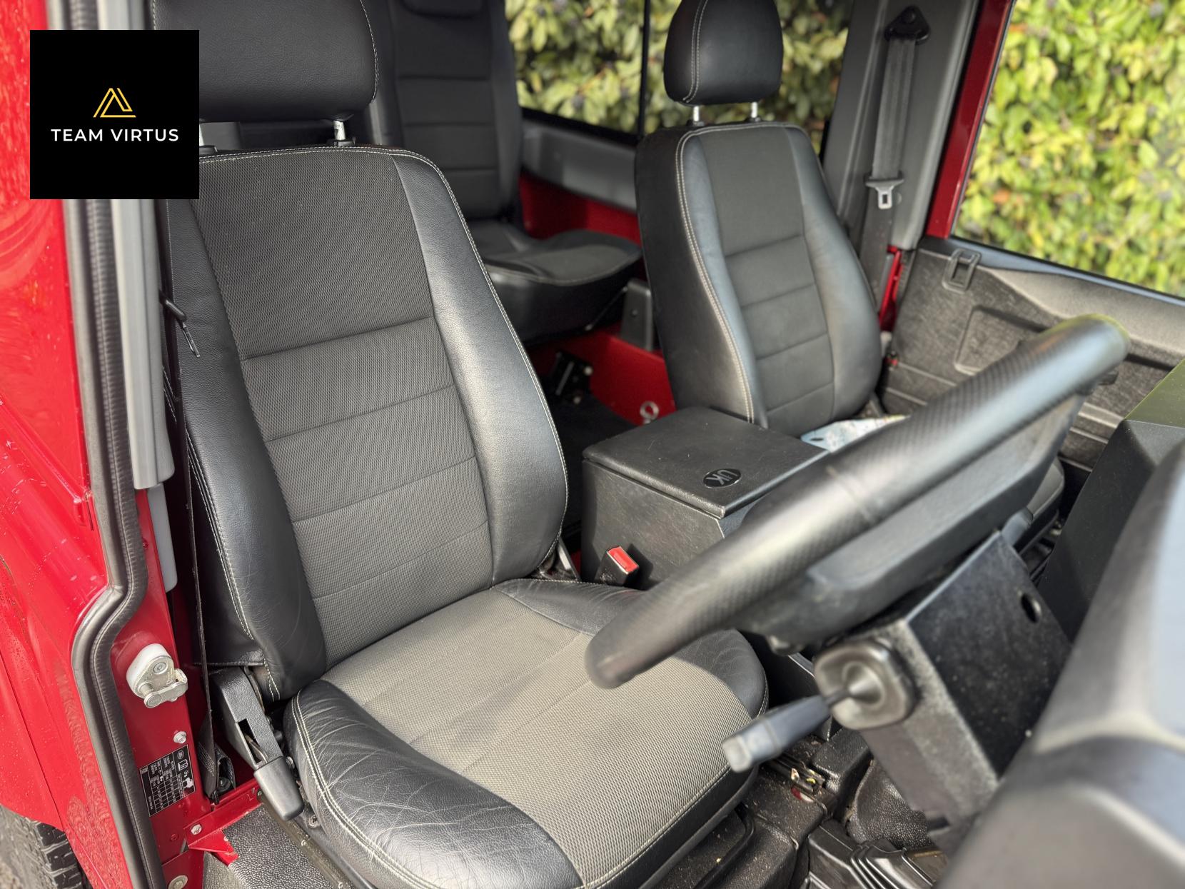 Land Rover Defender 90 2.2 TDCi XS Station Wagon Double Cab 3dr Diesel Manual 4WD SWB Euro 5 (122 ps)