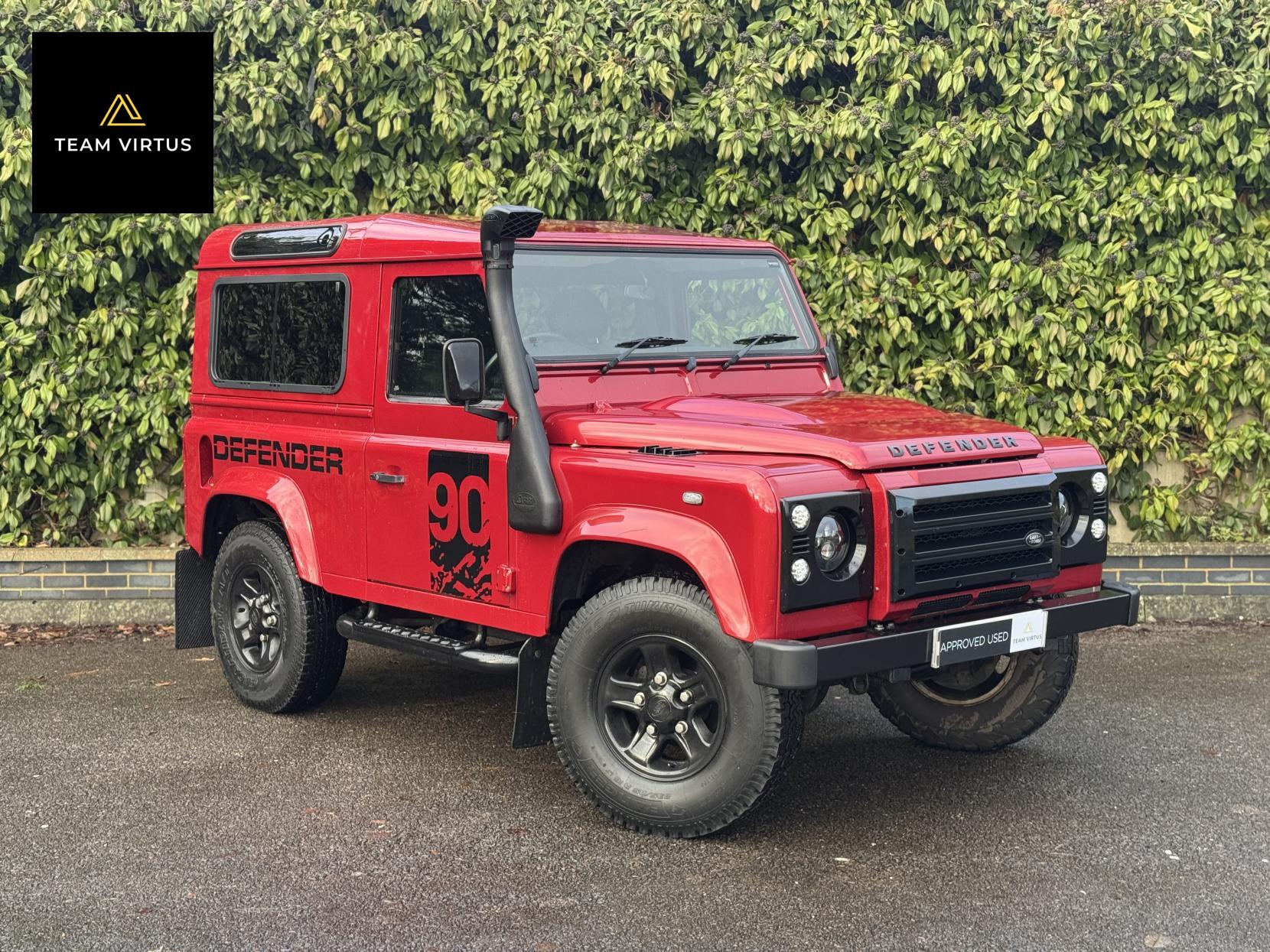 Land Rover Defender 90 2.2 TDCi XS Station Wagon Double Cab 3dr Diesel Manual 4WD SWB Euro 5 (122 ps)
