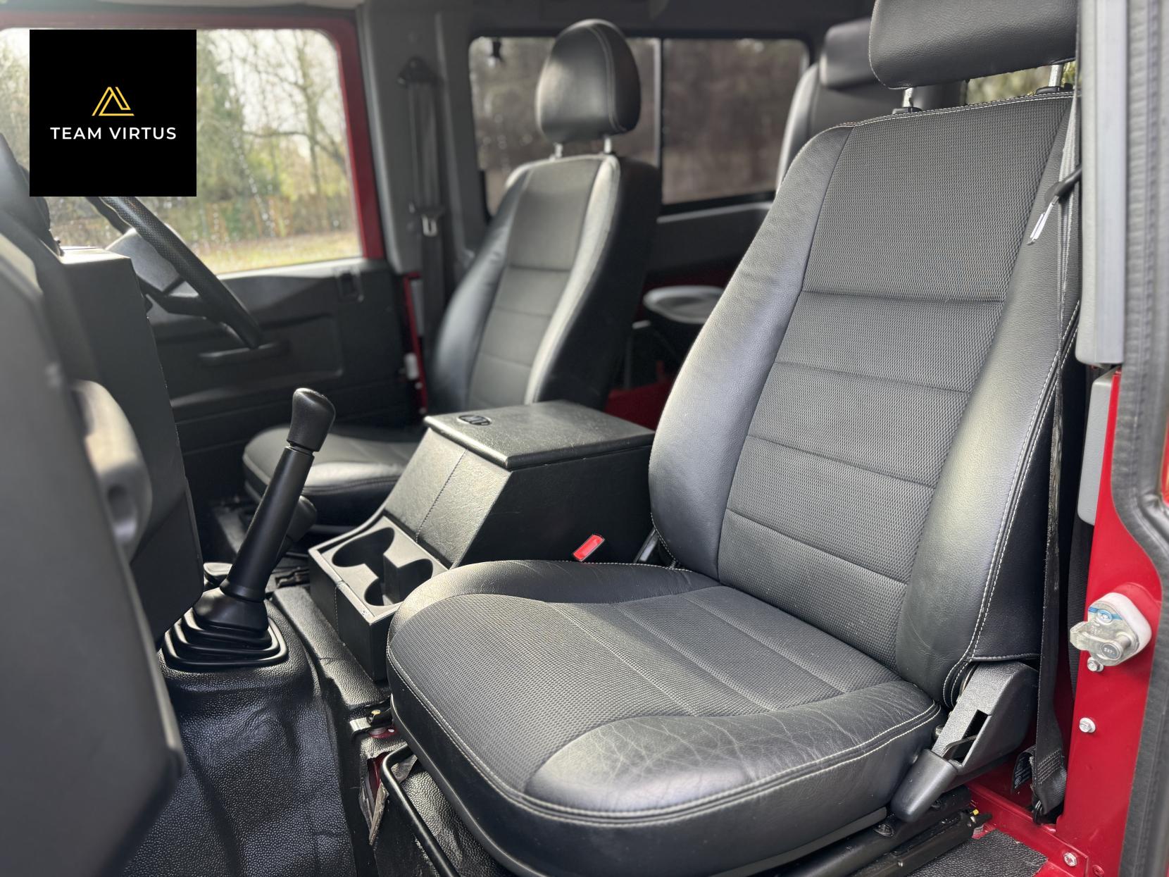 Land Rover Defender 90 2.2 TDCi XS Station Wagon Double Cab 3dr Diesel Manual 4WD SWB Euro 5 (122 ps)