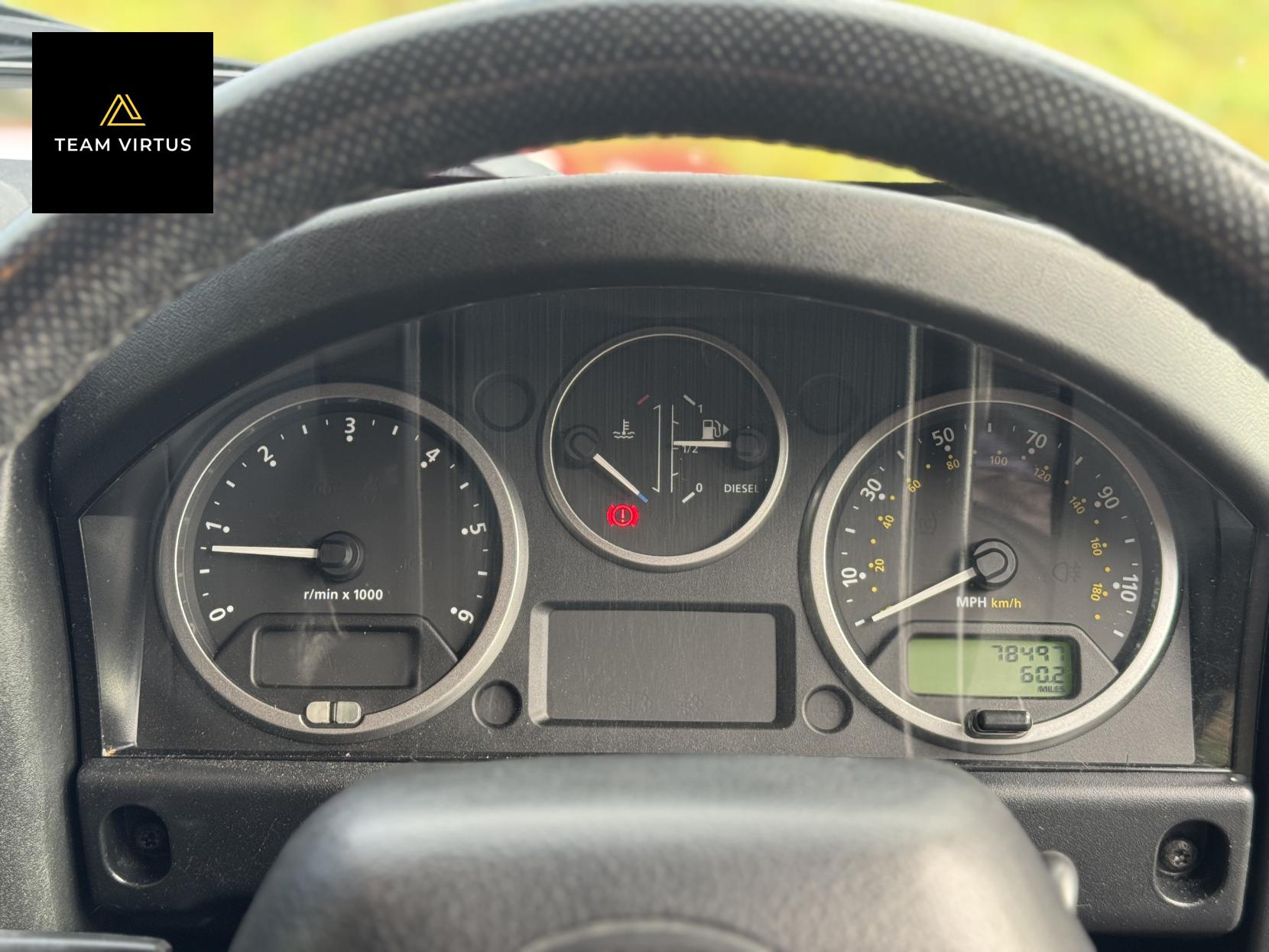 Land Rover Defender 90 2.2 TDCi XS Station Wagon Double Cab 3dr Diesel Manual 4WD SWB Euro 5 (122 ps)