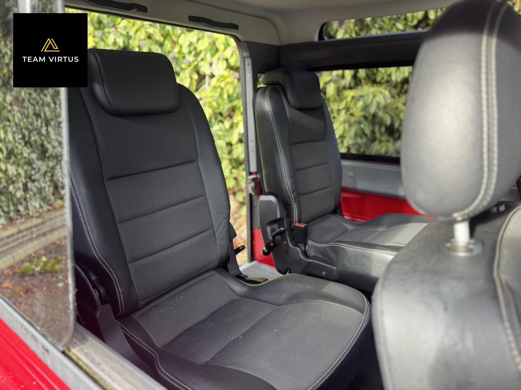 Land Rover Defender 90 2.2 TDCi XS Station Wagon Double Cab 3dr Diesel Manual 4WD SWB Euro 5 (122 ps)