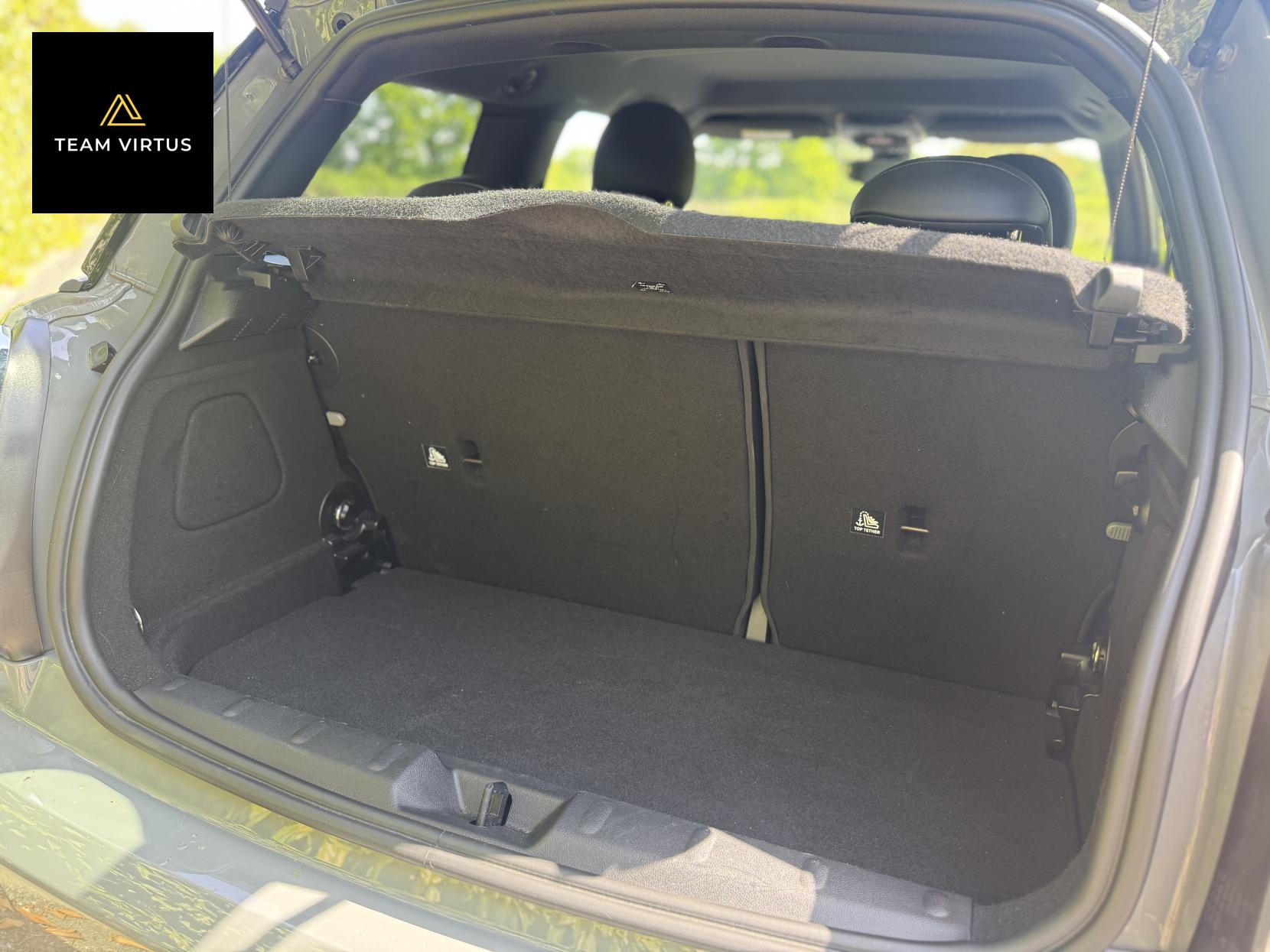 MINI Electric Hatch Cooper SE 32.6kWh Level 2 Hatchback 3dr Electric Auto (184 ps)