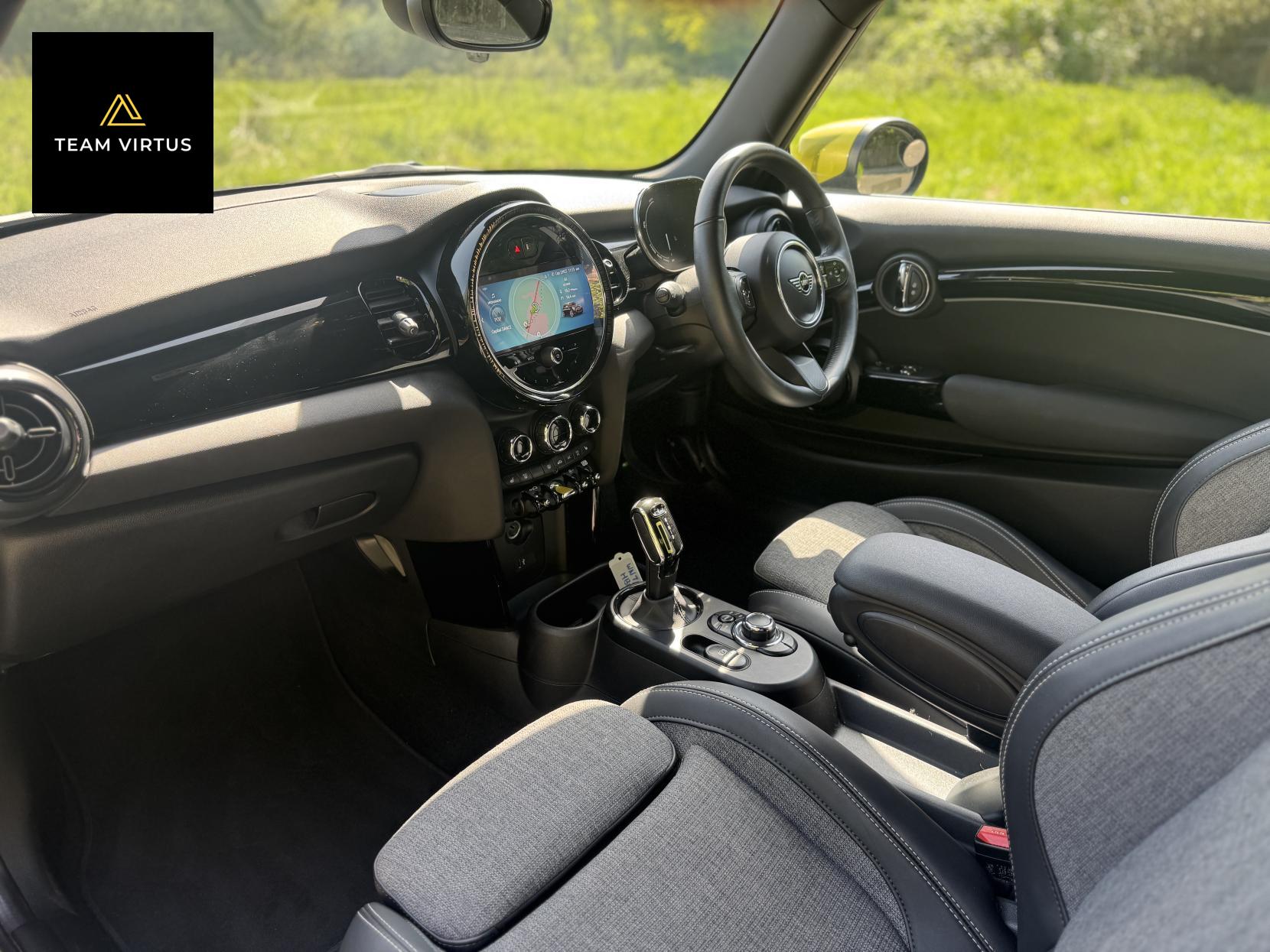 MINI Electric Hatch Cooper SE 32.6kWh Level 2 Hatchback 3dr Electric Auto (184 ps)