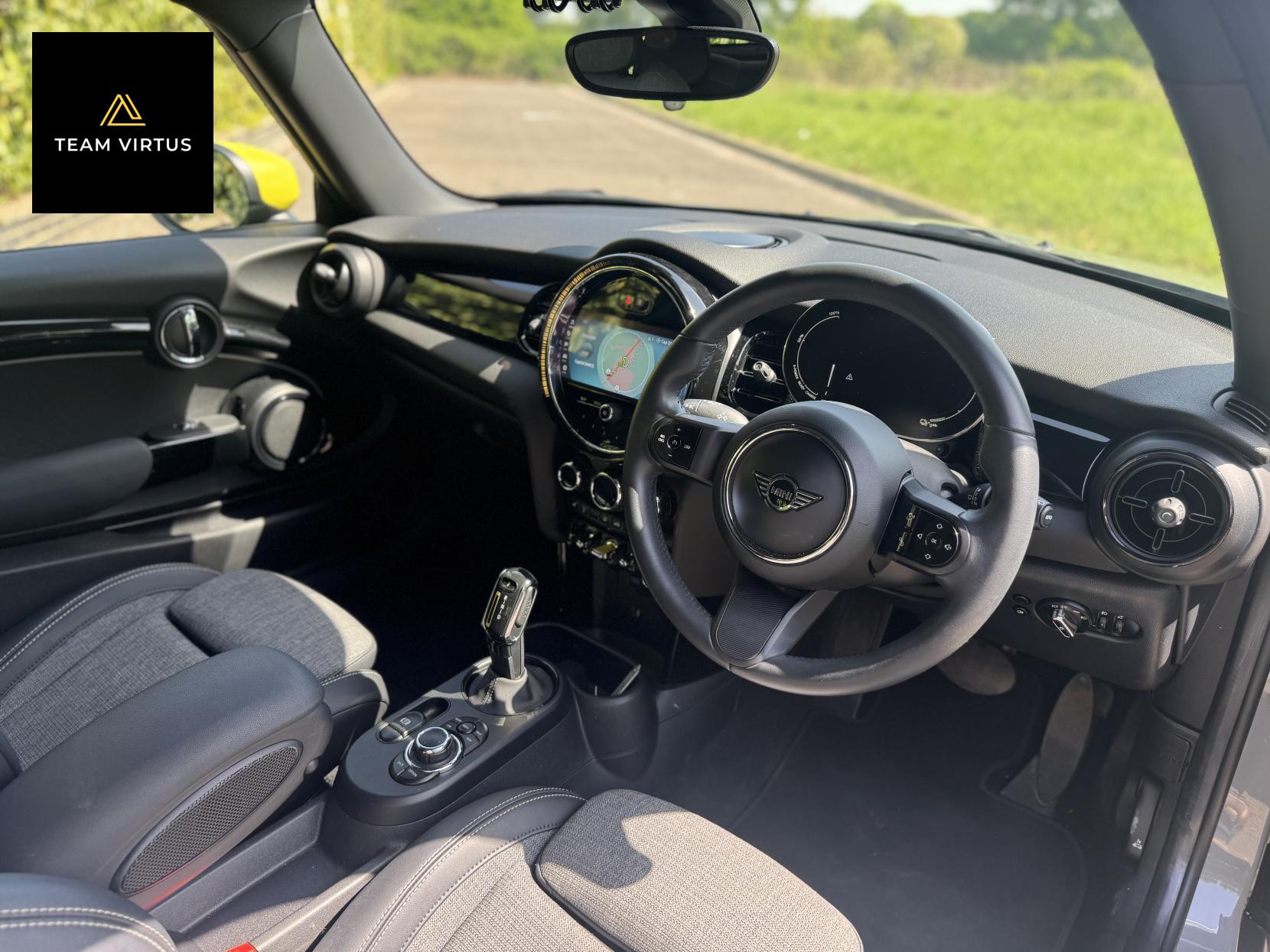 MINI Electric Hatch Cooper SE 32.6kWh Level 2 Hatchback 3dr Electric Auto (184 ps)