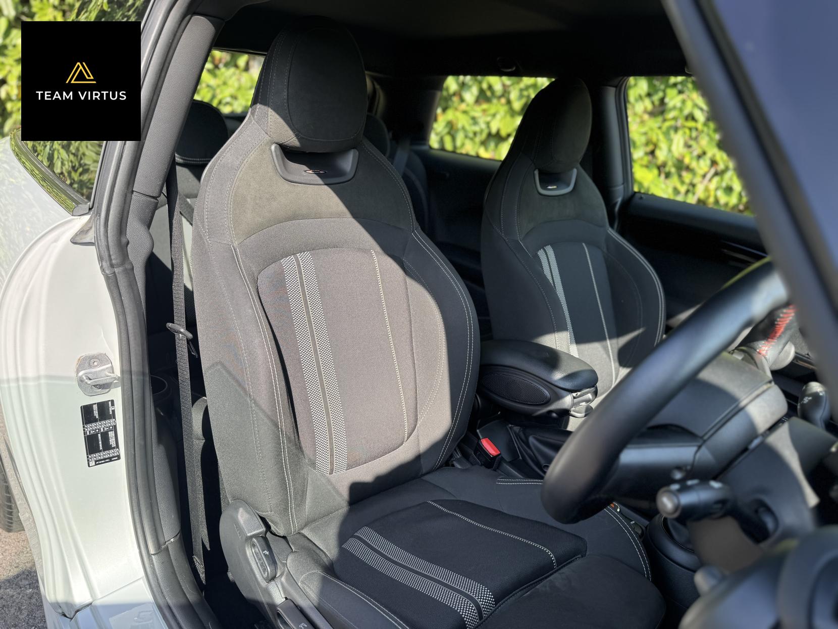 MINI Hatch 2.0 Cooper S Sport Hatchback 3dr Petrol Manual Euro 6 (s/s) (192 ps)