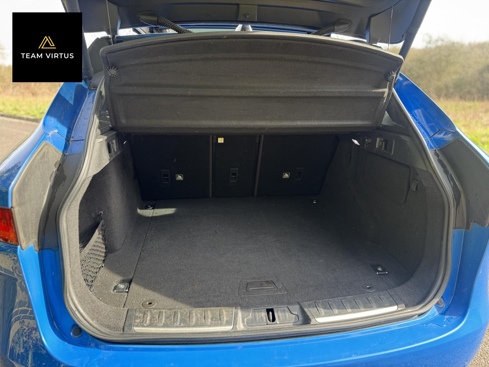 Jaguar F-PACE 5.0 V8 SVR SUV 5dr Petrol Quickshift AWD Euro 6 (s/s) (550 ps)