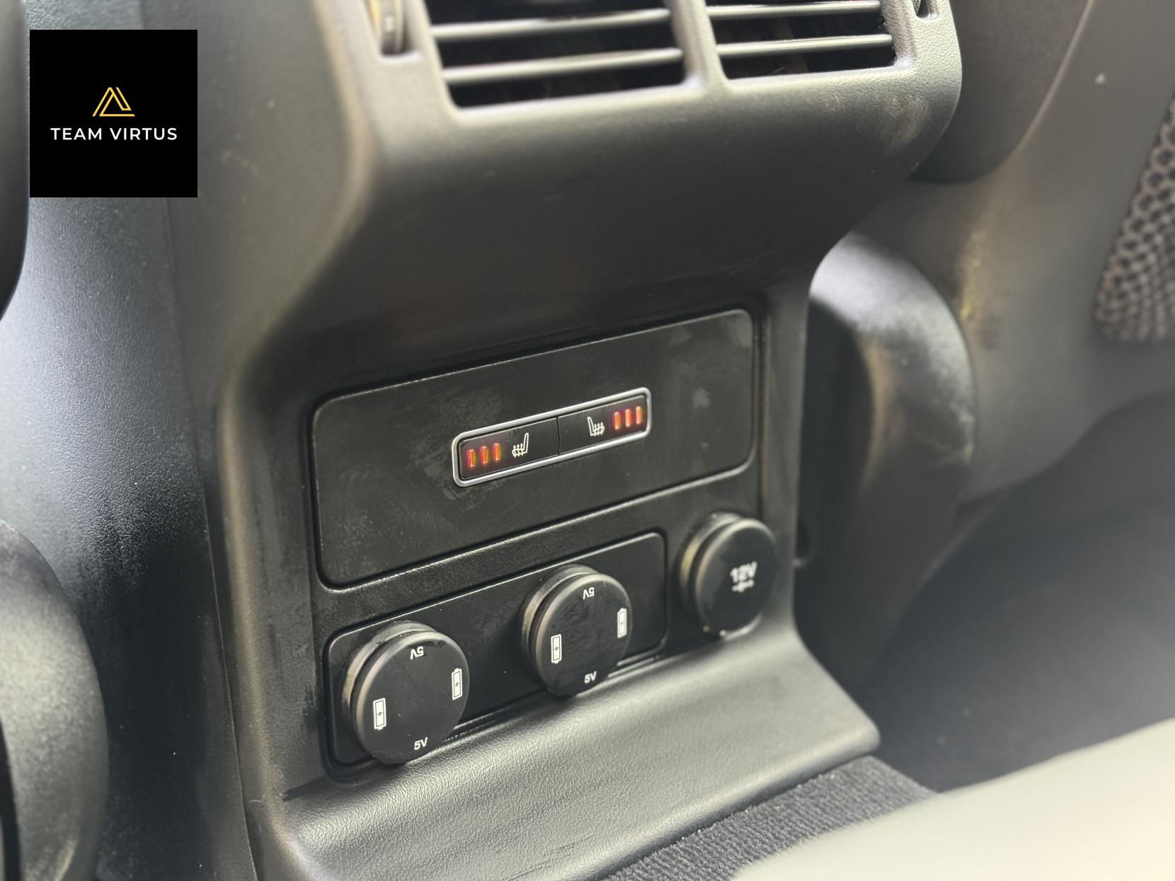 Jaguar F-PACE 5.0 V8 SVR SUV 5dr Petrol Quickshift AWD Euro 6 (s/s) (550 ps)