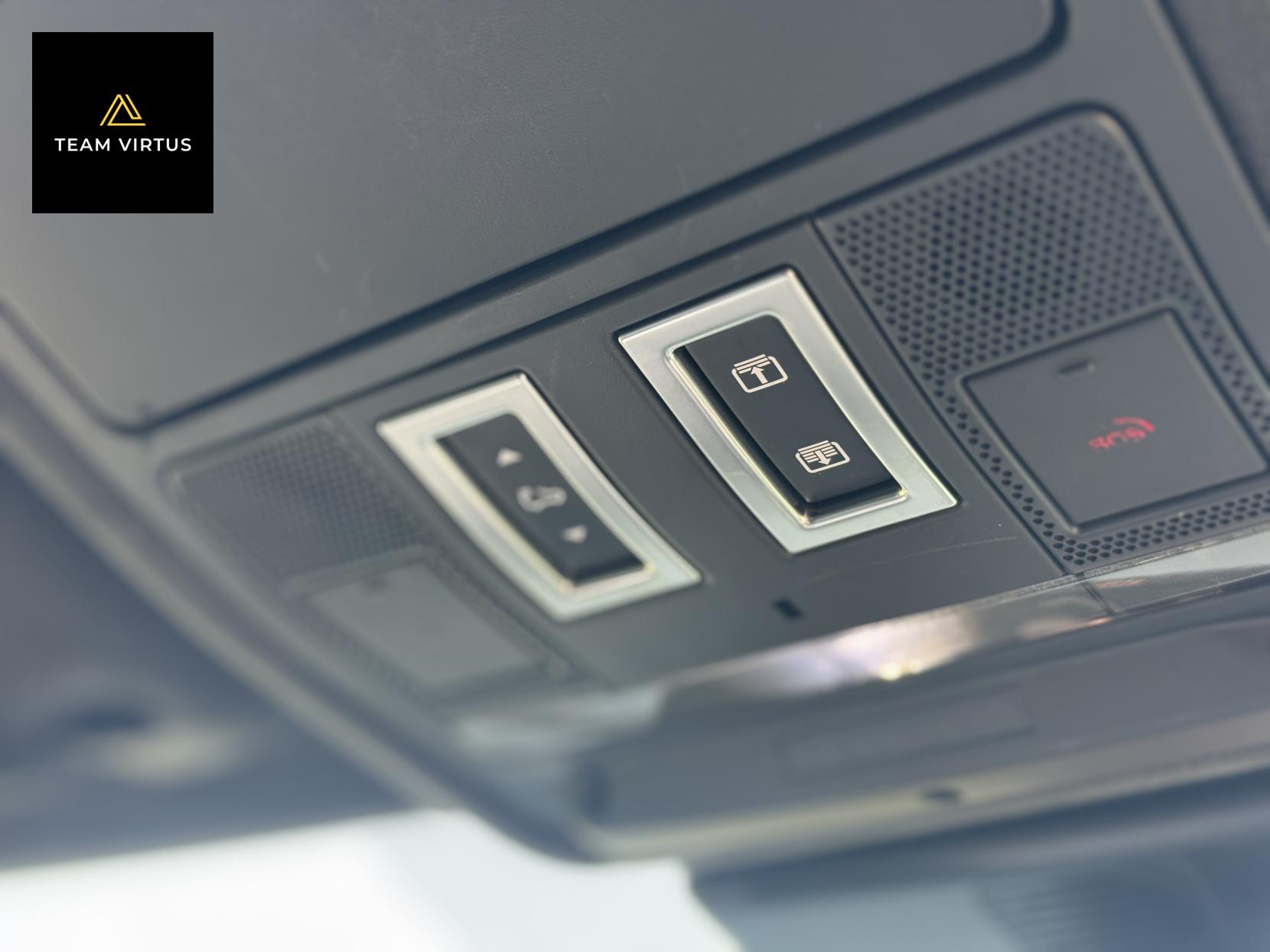 Jaguar F-PACE 5.0 V8 SVR SUV 5dr Petrol Quickshift AWD Euro 6 (s/s) (550 ps)