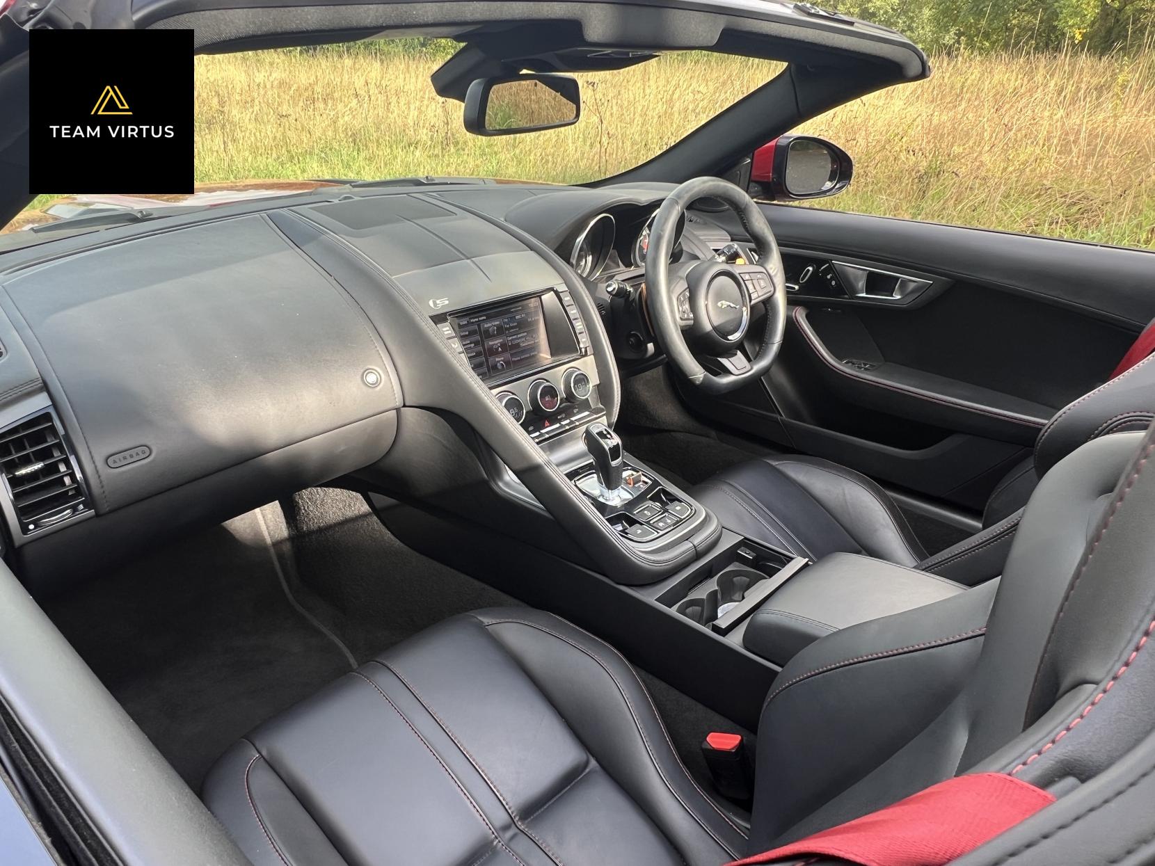 Jaguar F-Type 3.0 V6 S Convertible 2dr Petrol Auto Euro 5 (s/s) (380 ps)