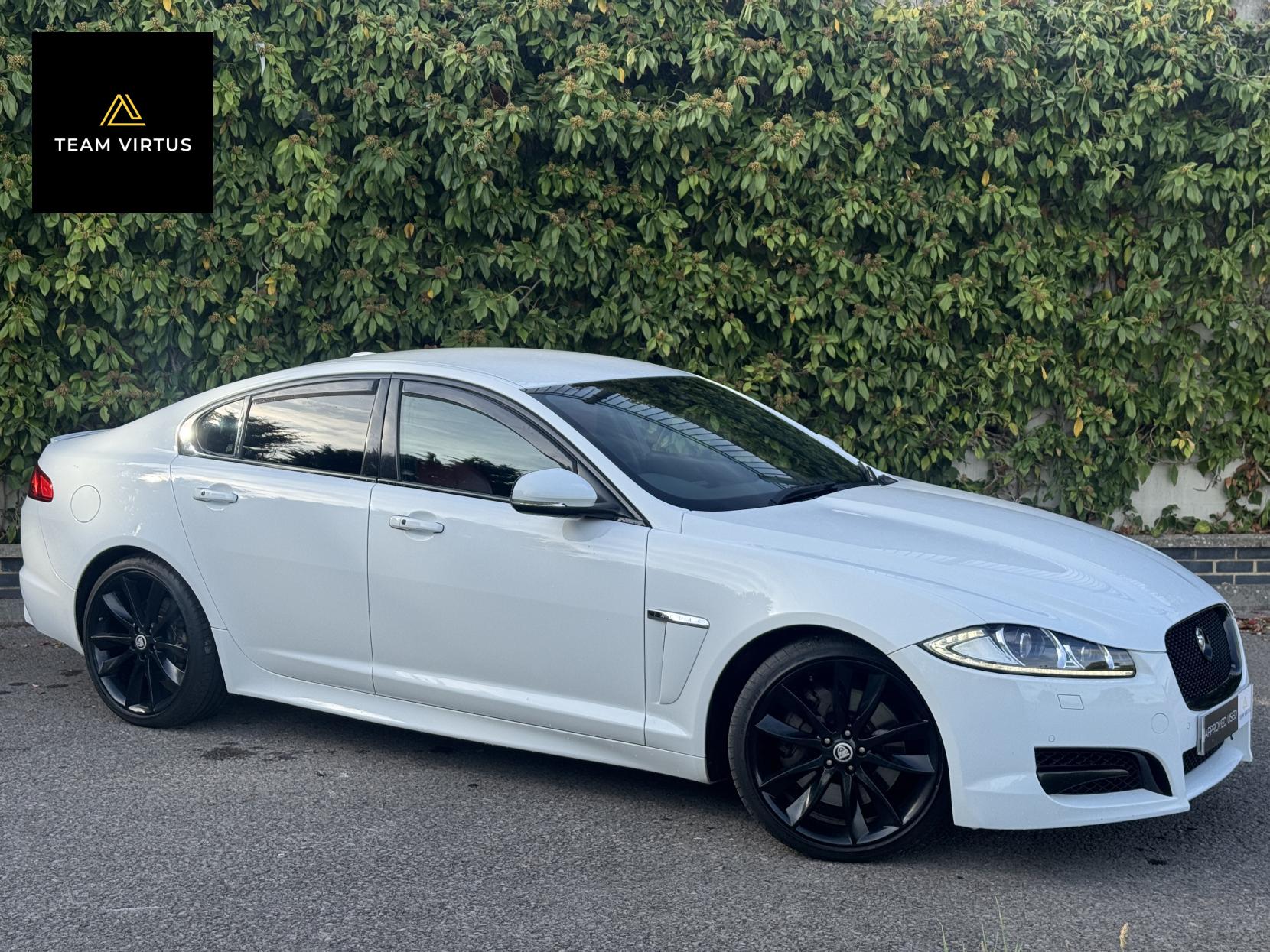 Jaguar XF 3.0d S V6 Portfolio Saloon 4dr Diesel Auto Euro 5 (275 ps)