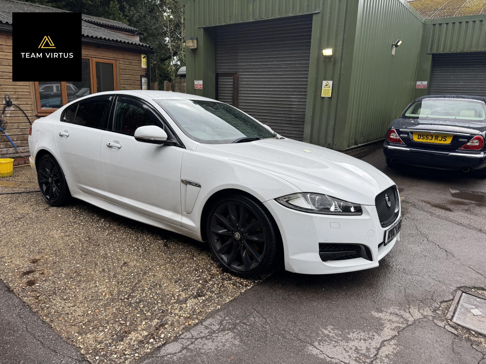 Jaguar XF 3.0d S V6 Portfolio Saloon 4dr Diesel Auto Euro 5 (275 ps)