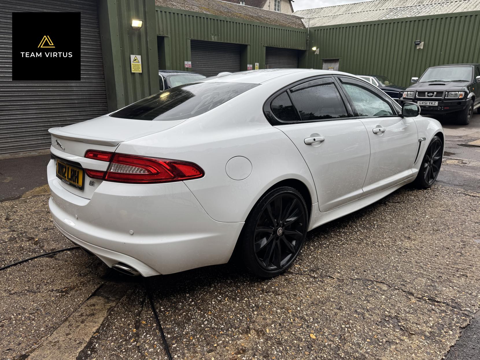 Jaguar XF 3.0d S V6 Portfolio Saloon 4dr Diesel Auto Euro 5 (275 ps)