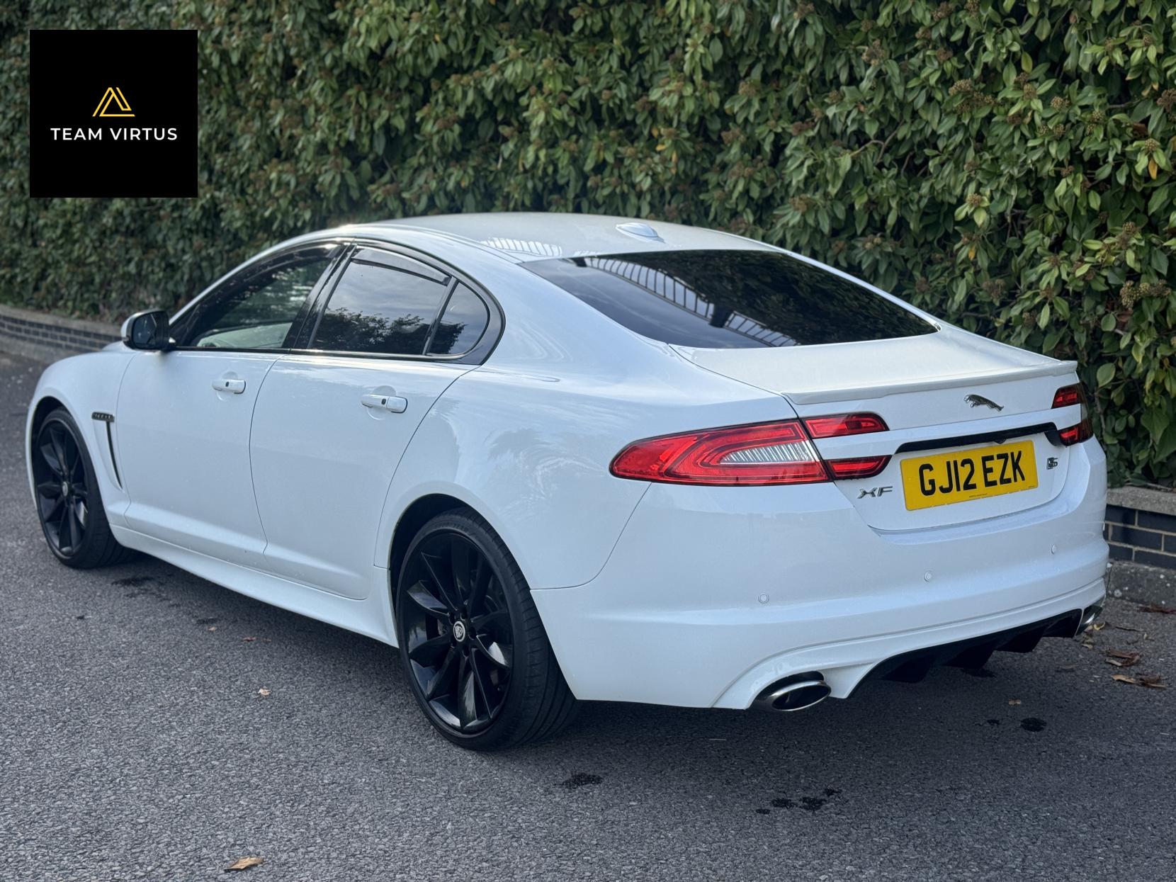 Jaguar XF 3.0d S V6 Portfolio Saloon 4dr Diesel Auto Euro 5 (275 ps)