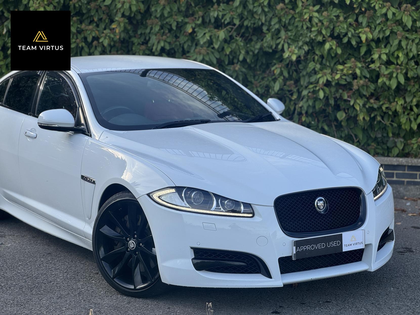 Jaguar XF 3.0d S V6 Portfolio Saloon 4dr Diesel Auto Euro 5 (275 ps)