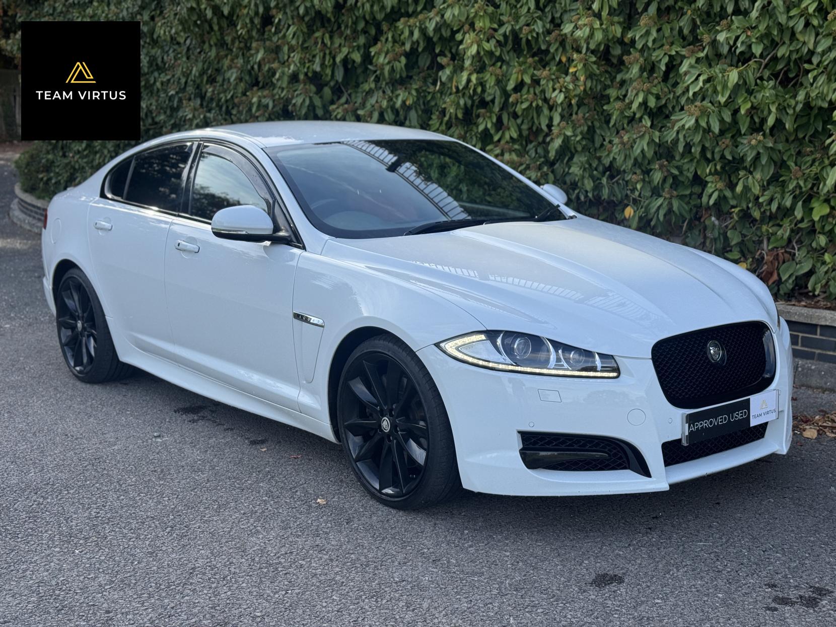 Jaguar XF 3.0d S V6 Portfolio Saloon 4dr Diesel Auto Euro 5 (275 ps)