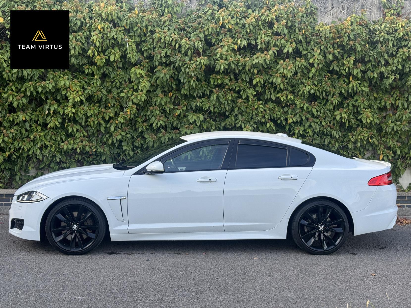 Jaguar XF 3.0d S V6 Portfolio Saloon 4dr Diesel Auto Euro 5 (275 ps)