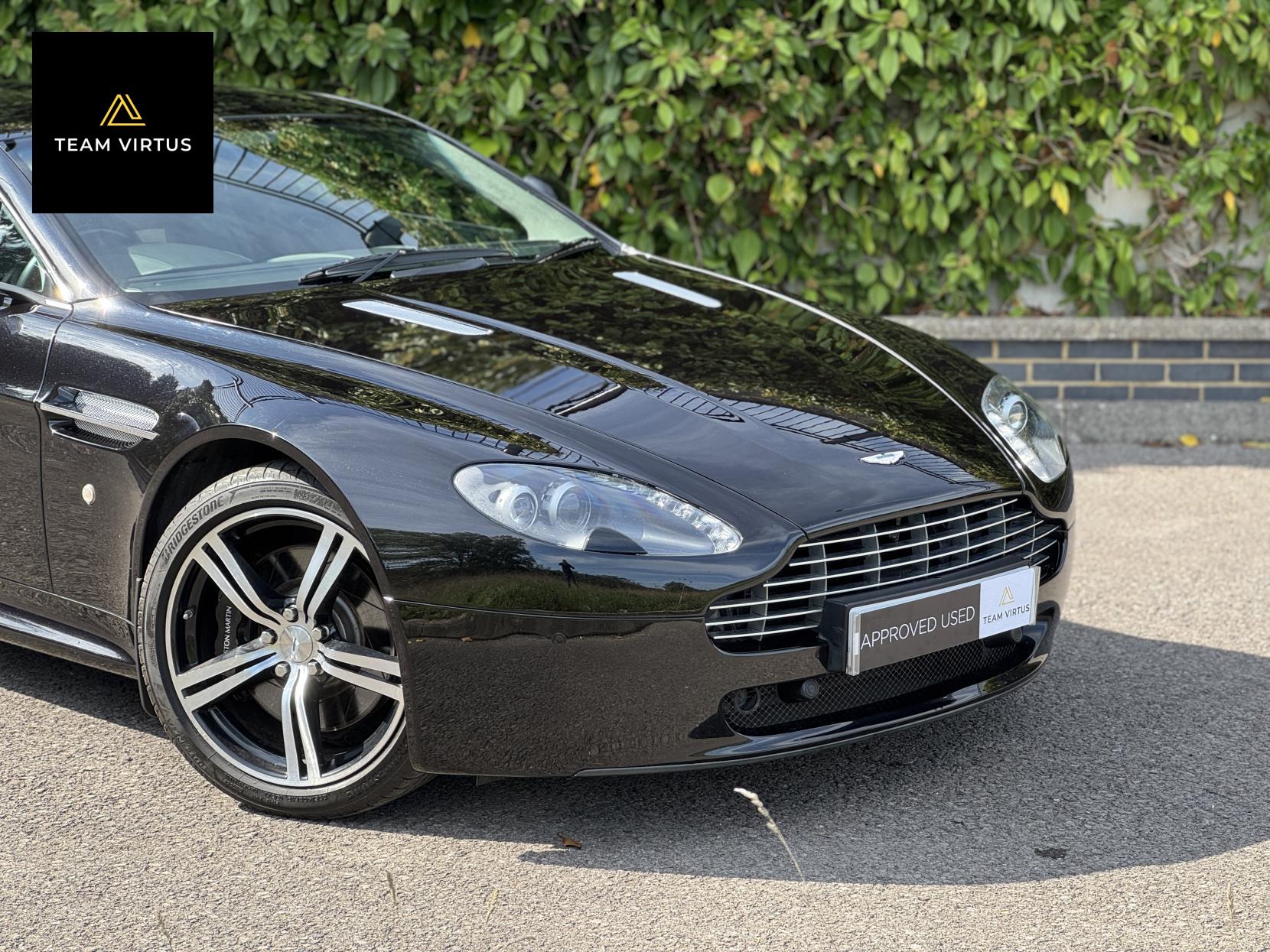 Aston Martin Vantage 4.7 V8 Coupe 2dr Petrol Manual Euro 4 (420 bhp)