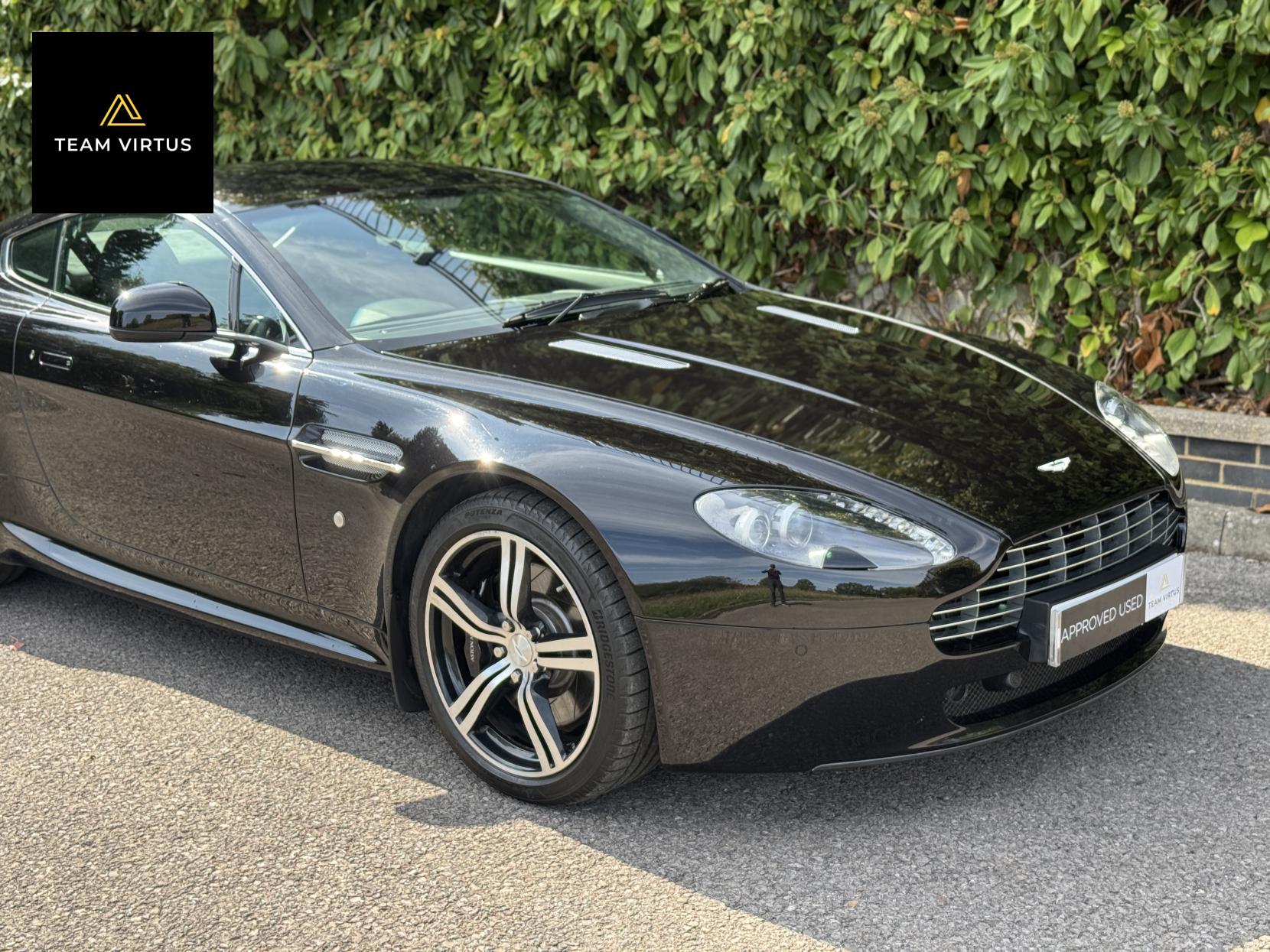 Aston Martin Vantage 4.7 V8 Coupe 2dr Petrol Manual Euro 4 (420 bhp)