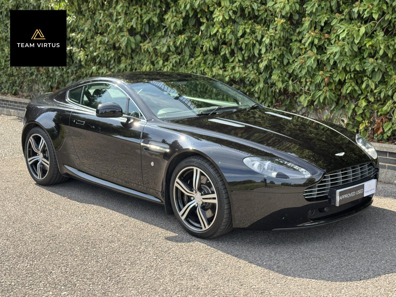 Aston Martin Vantage 4.7 V8 Coupe 2dr Petrol Manual Euro 4 (420 bhp)