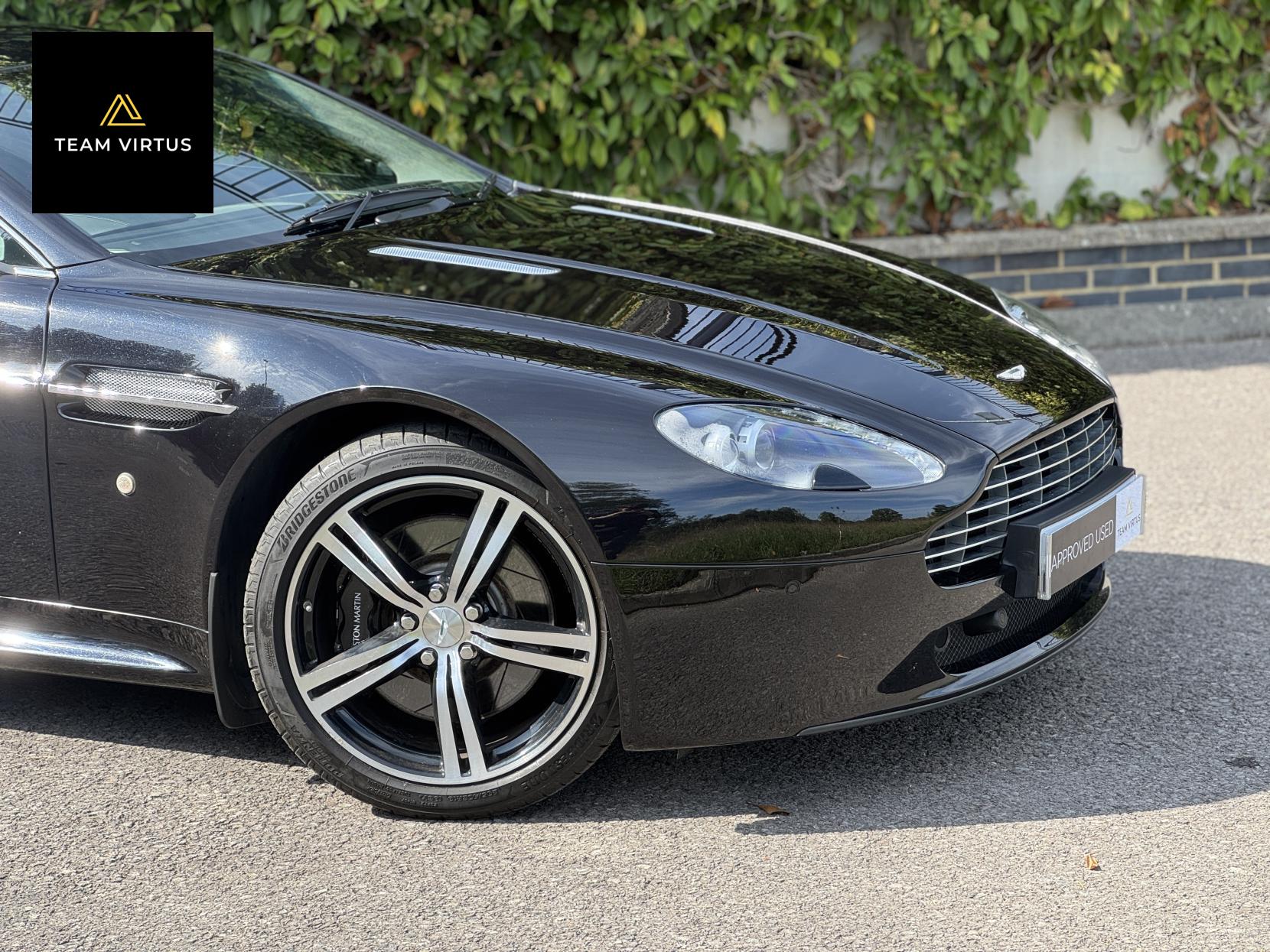 Aston Martin Vantage 4.7 V8 Coupe 2dr Petrol Manual Euro 4 (420 bhp)