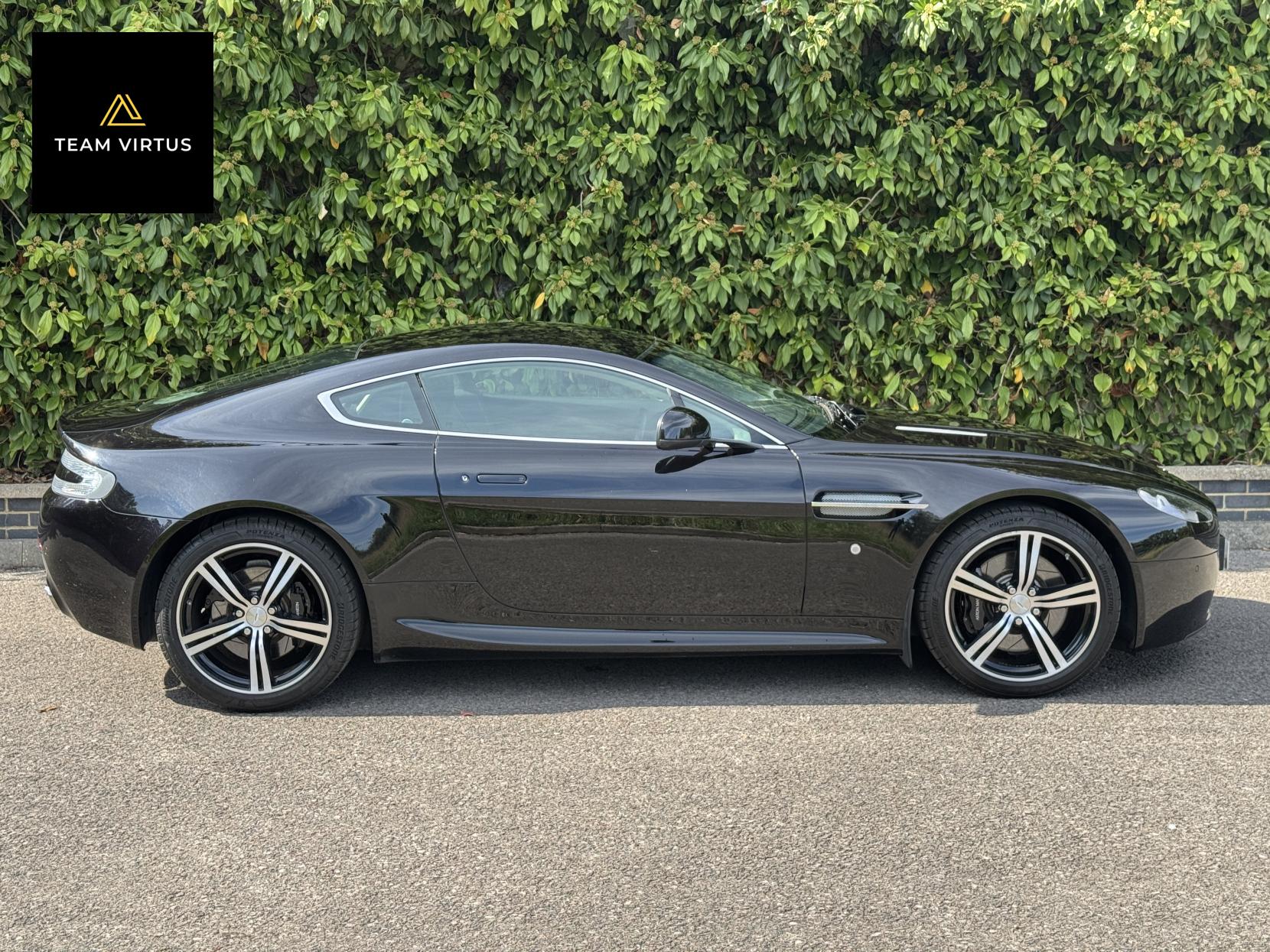 Aston Martin Vantage 4.7 V8 Coupe 2dr Petrol Manual Euro 4 (420 bhp)