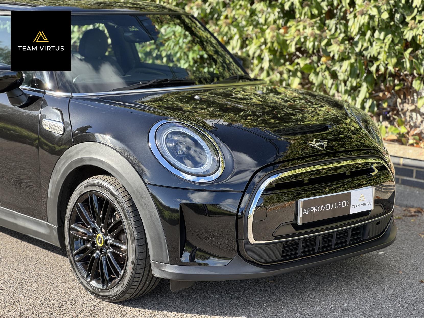 MINI Electric Hatch Cooper SE 32.6kWh Level 2 Hatchback 3dr Electric Auto (184 ps)