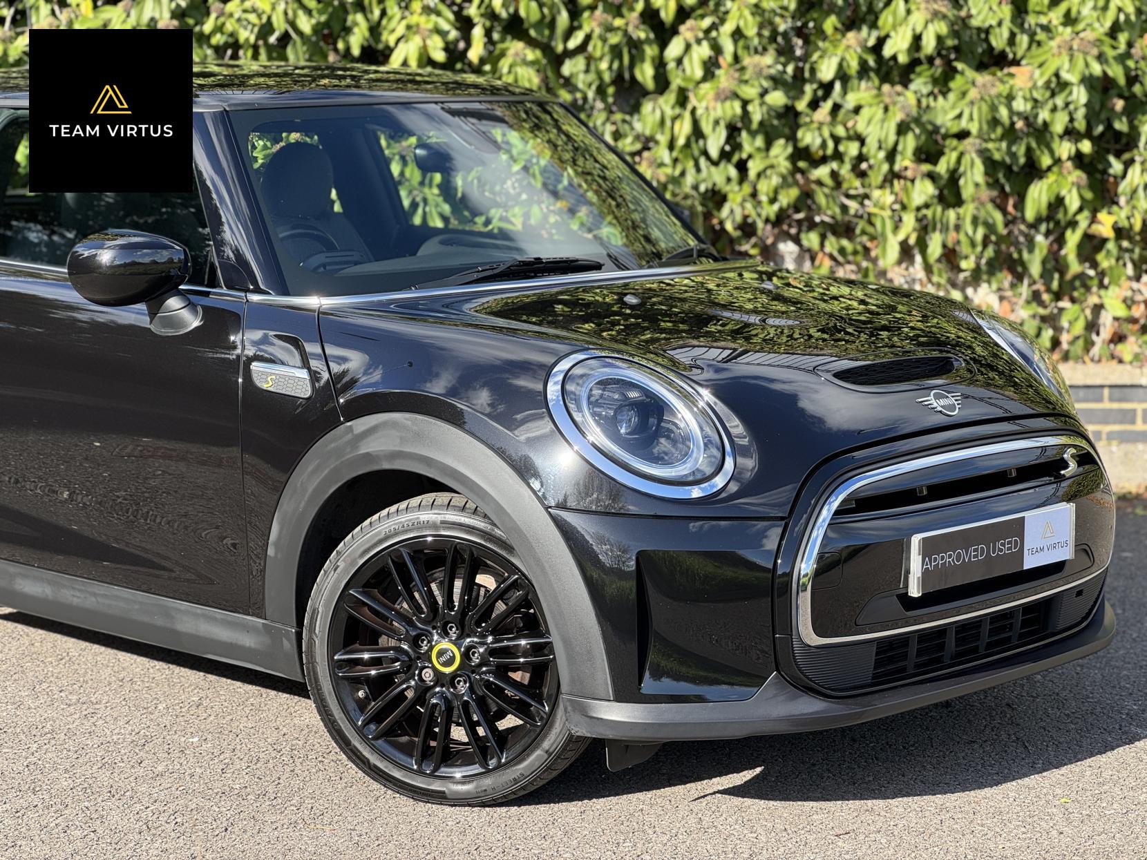 MINI Electric Hatch Cooper SE 32.6kWh Level 2 Hatchback 3dr Electric Auto (184 ps)