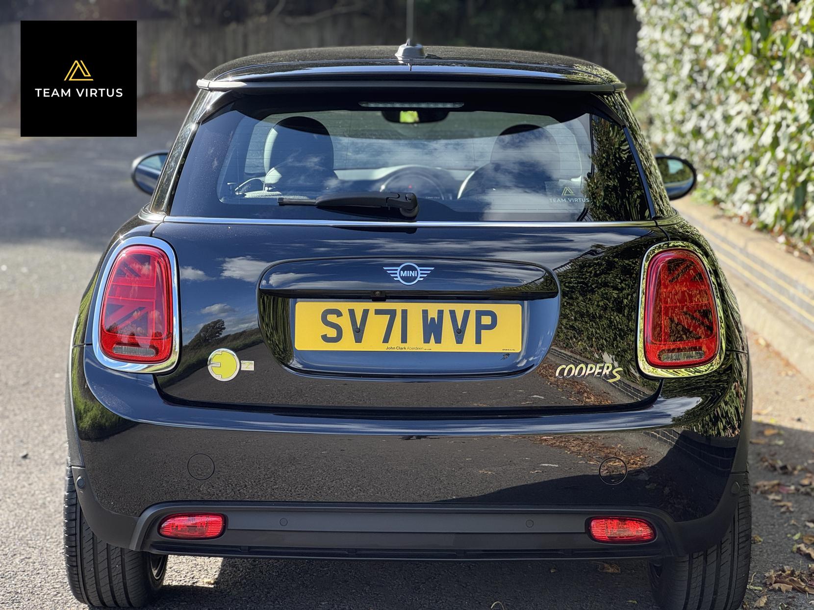 MINI Electric Hatch Cooper SE 32.6kWh Level 2 Hatchback 3dr Electric Auto (184 ps)