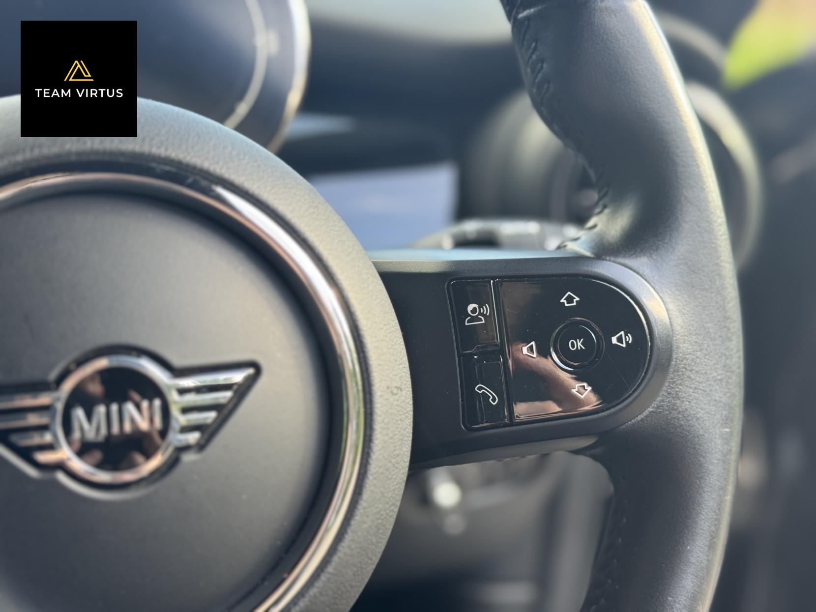 MINI Electric Hatch Cooper SE 32.6kWh Level 2 Hatchback 3dr Electric Auto (184 ps)