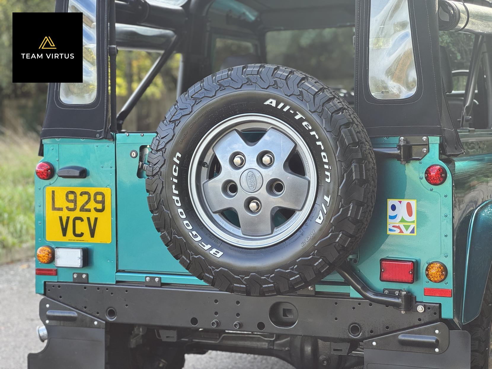 Land Rover Defender 90 SV 2.5 Convertible 90 SV