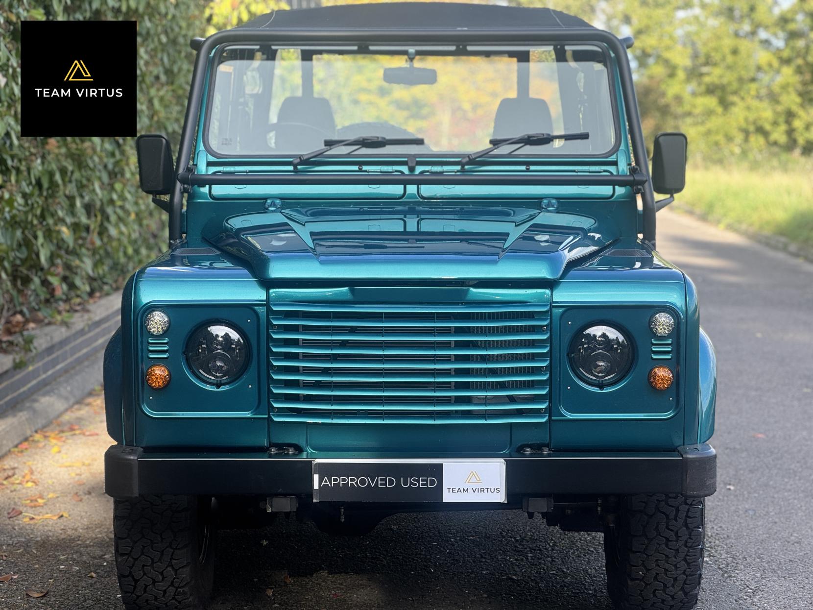 Land Rover Defender 90 SV 2.5 Convertible 90 SV
