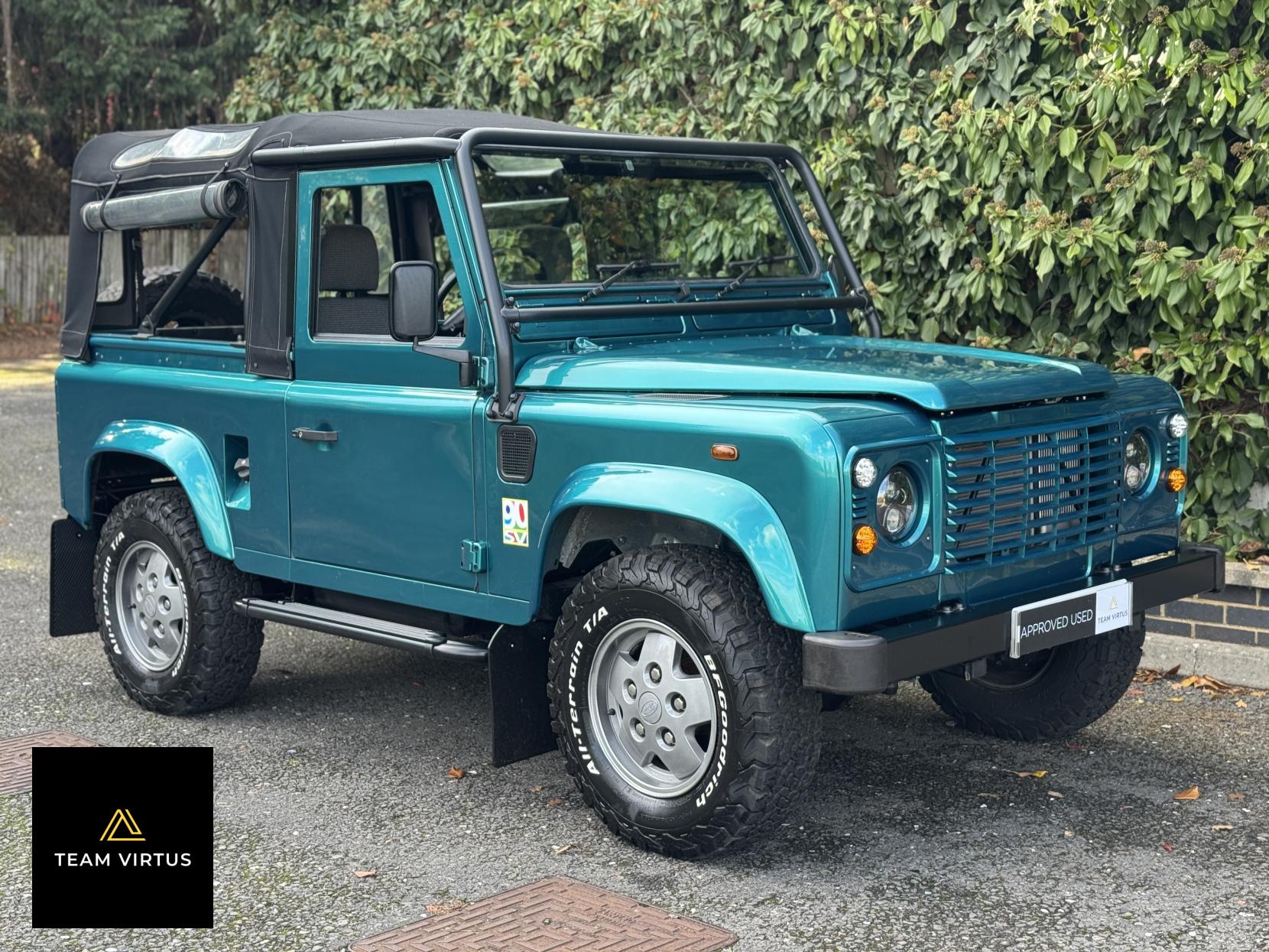 Land Rover Defender 90 SV 2.5 Convertible 90 SV