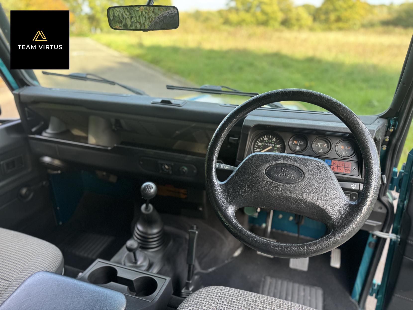 Land Rover Defender 90 SV 2.5 Convertible 90 SV