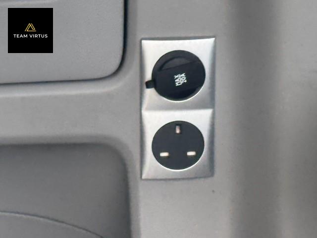 Volkswagen California 2.0 TDI Beach MPV 4dr Diesel Manual FWD (203 g/km, 138 bhp)