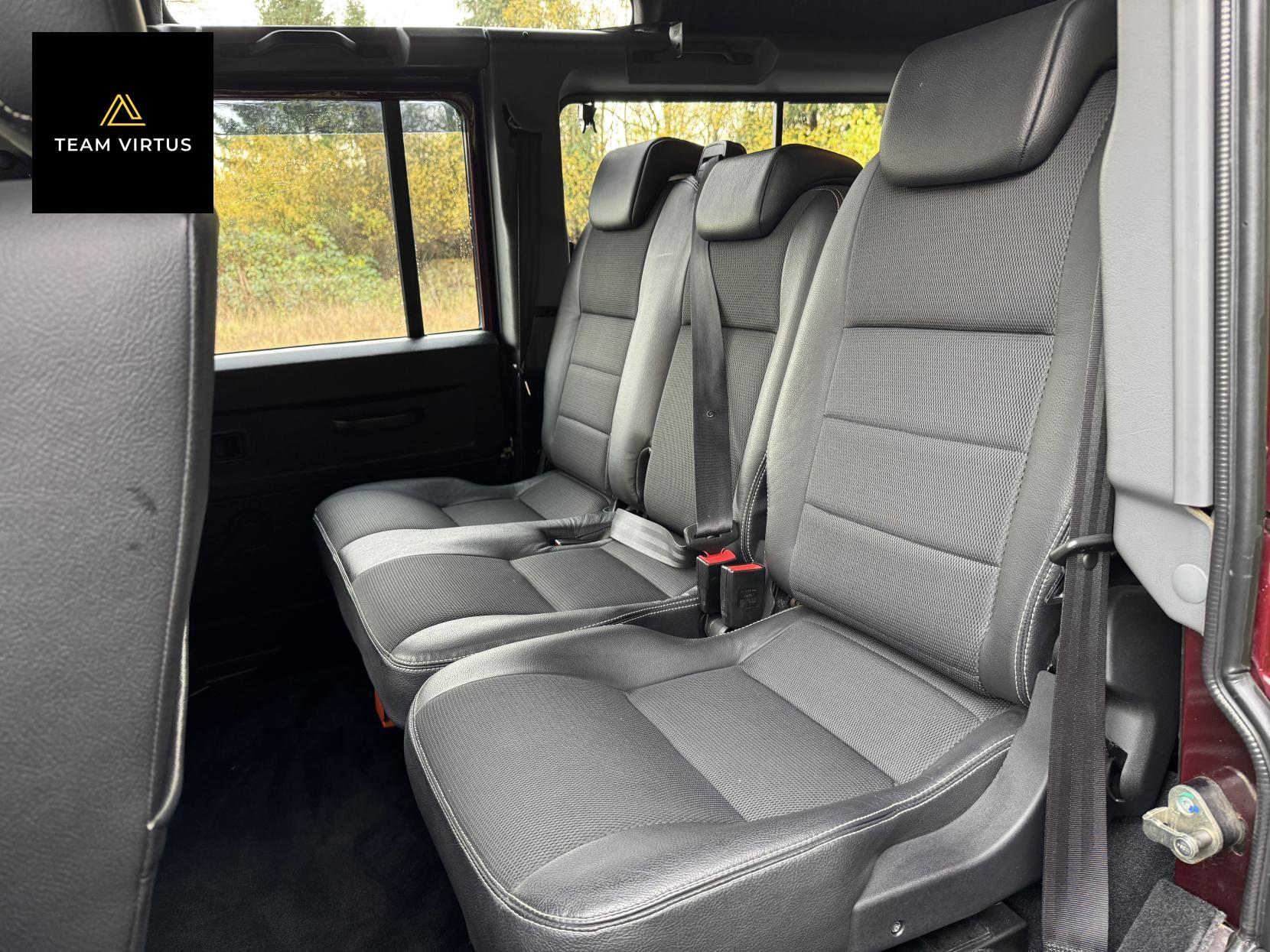 Land Rover Defender 110 2.2 TDCi XS Station Wagon Double Cab 5dr Diesel Manual 4WD MWB Euro 5 (122 ps)