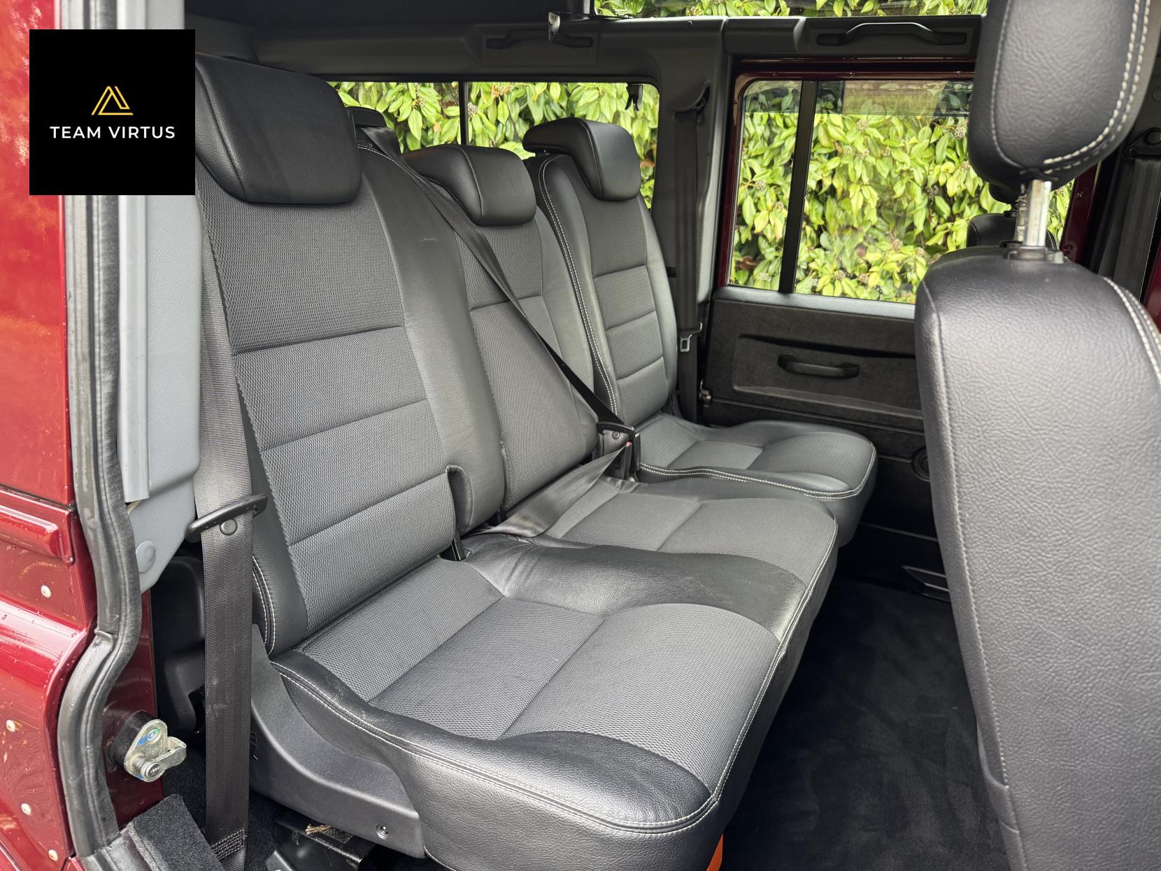 Land Rover Defender 110 2.2 TDCi XS Station Wagon Double Cab 5dr Diesel Manual 4WD MWB Euro 5 (122 ps)