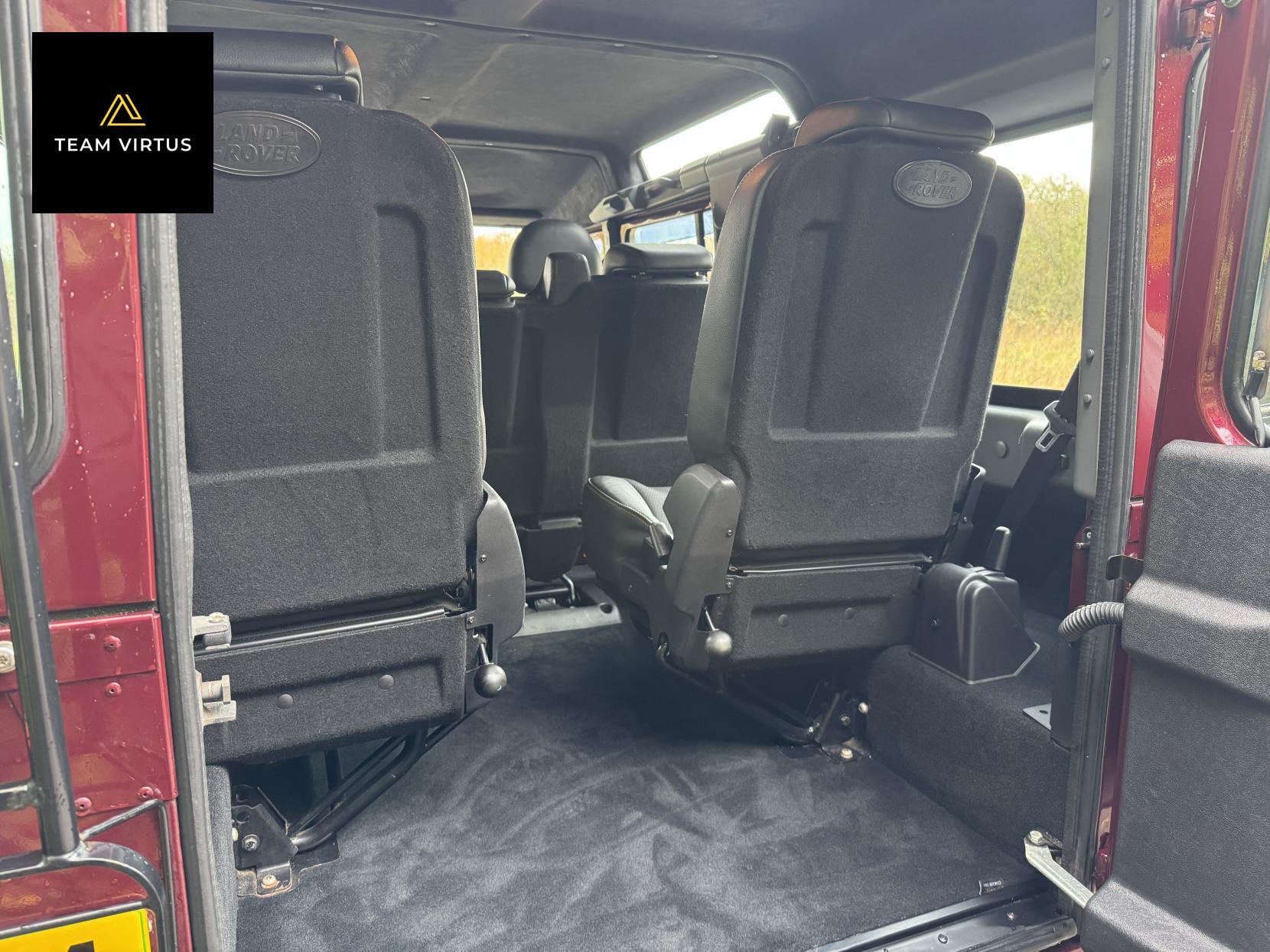 Land Rover Defender 110 2.2 TDCi XS Station Wagon Double Cab 5dr Diesel Manual 4WD MWB Euro 5 (122 ps)