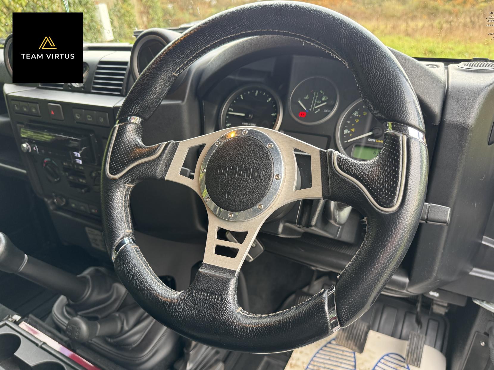 Land Rover Defender 110 2.2 TDCi XS Station Wagon Double Cab 5dr Diesel Manual 4WD MWB Euro 5 (122 ps)