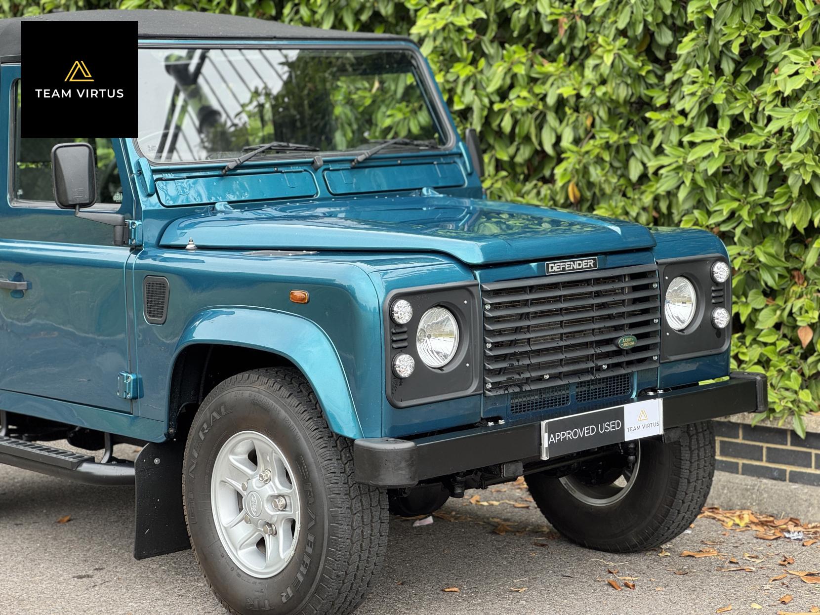 Land Rover Defender 90 2.5 TDi Hard Top SUV Diesel Manual SWB (111 bhp)