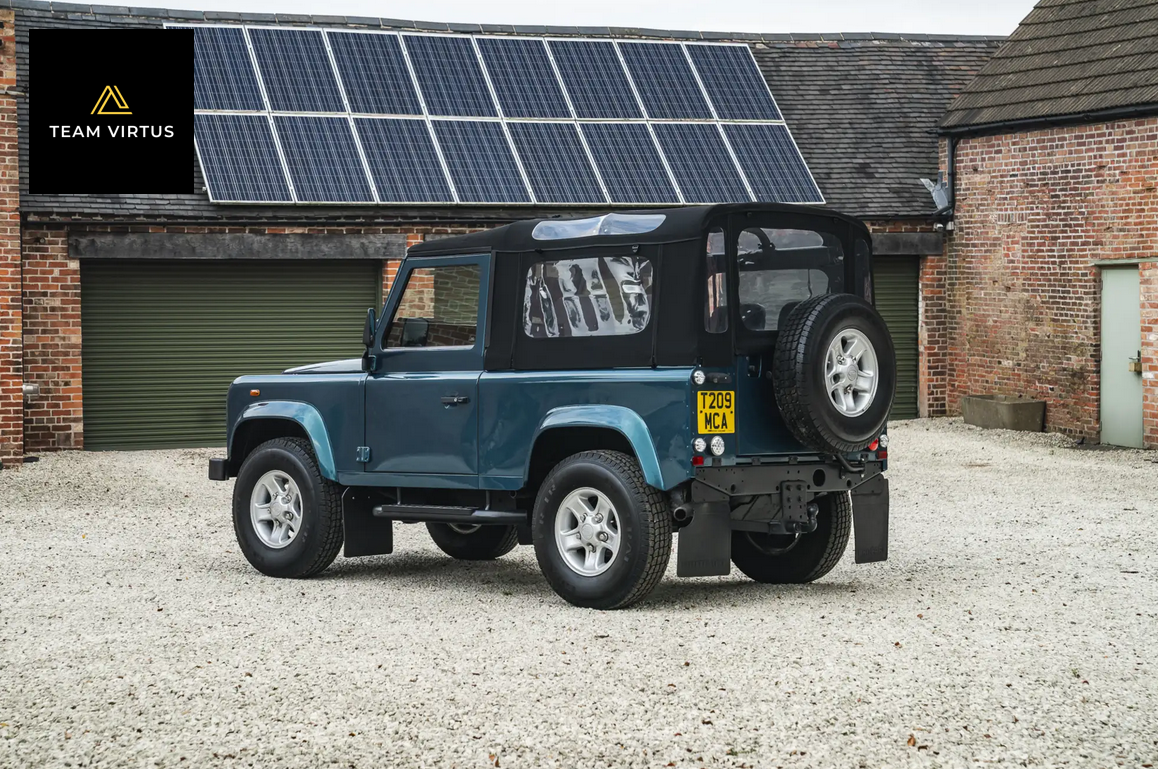 Land Rover Defender 90 2.5 TDi Hard Top SUV Diesel Manual SWB (111 bhp)