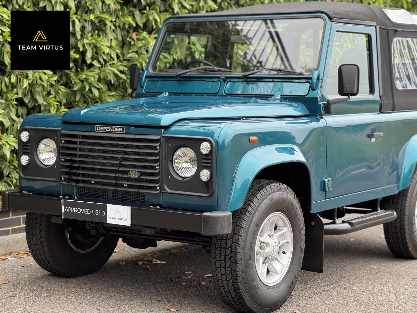 Land Rover Defender 90 2.5 TDi Hard Top SUV Diesel Manual SWB (111 bhp)