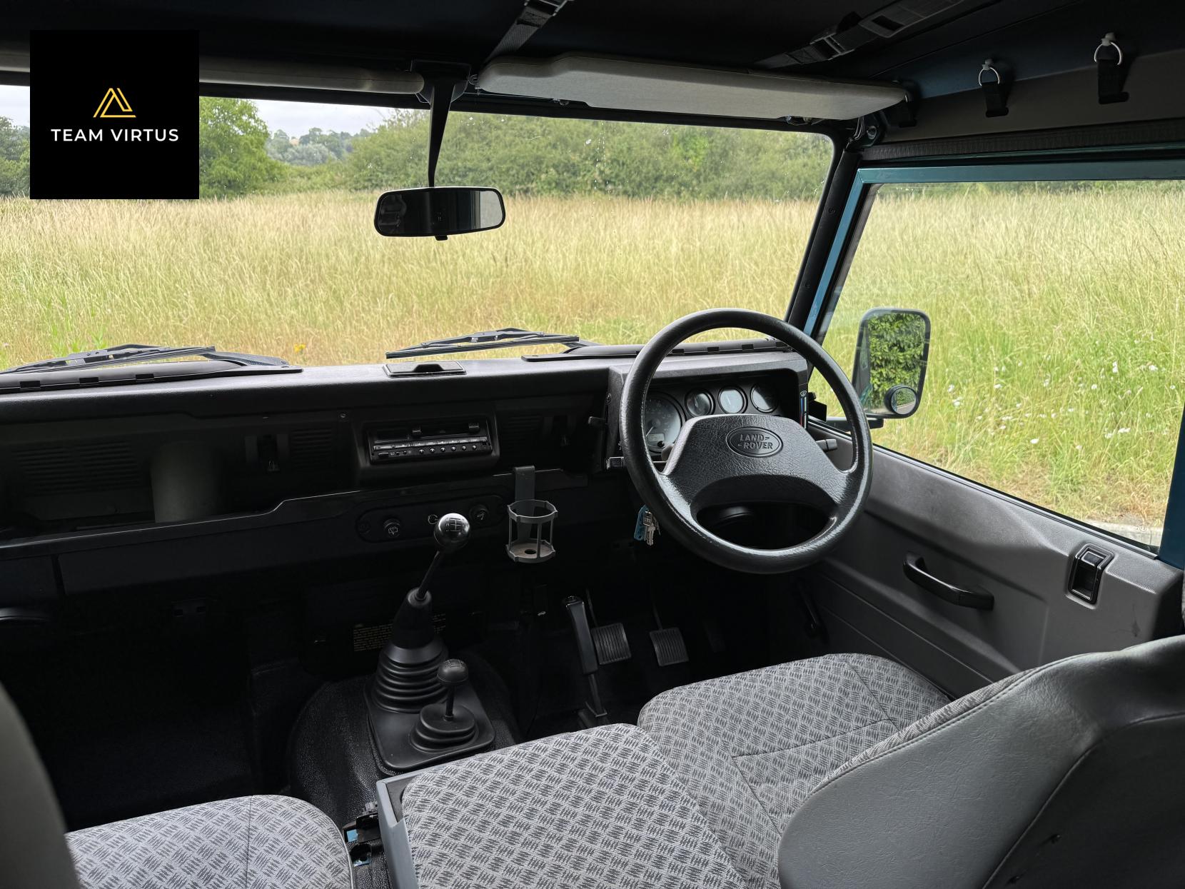 Land Rover Defender 90 2.5 TDi Hard Top SUV Diesel Manual SWB (111 bhp)