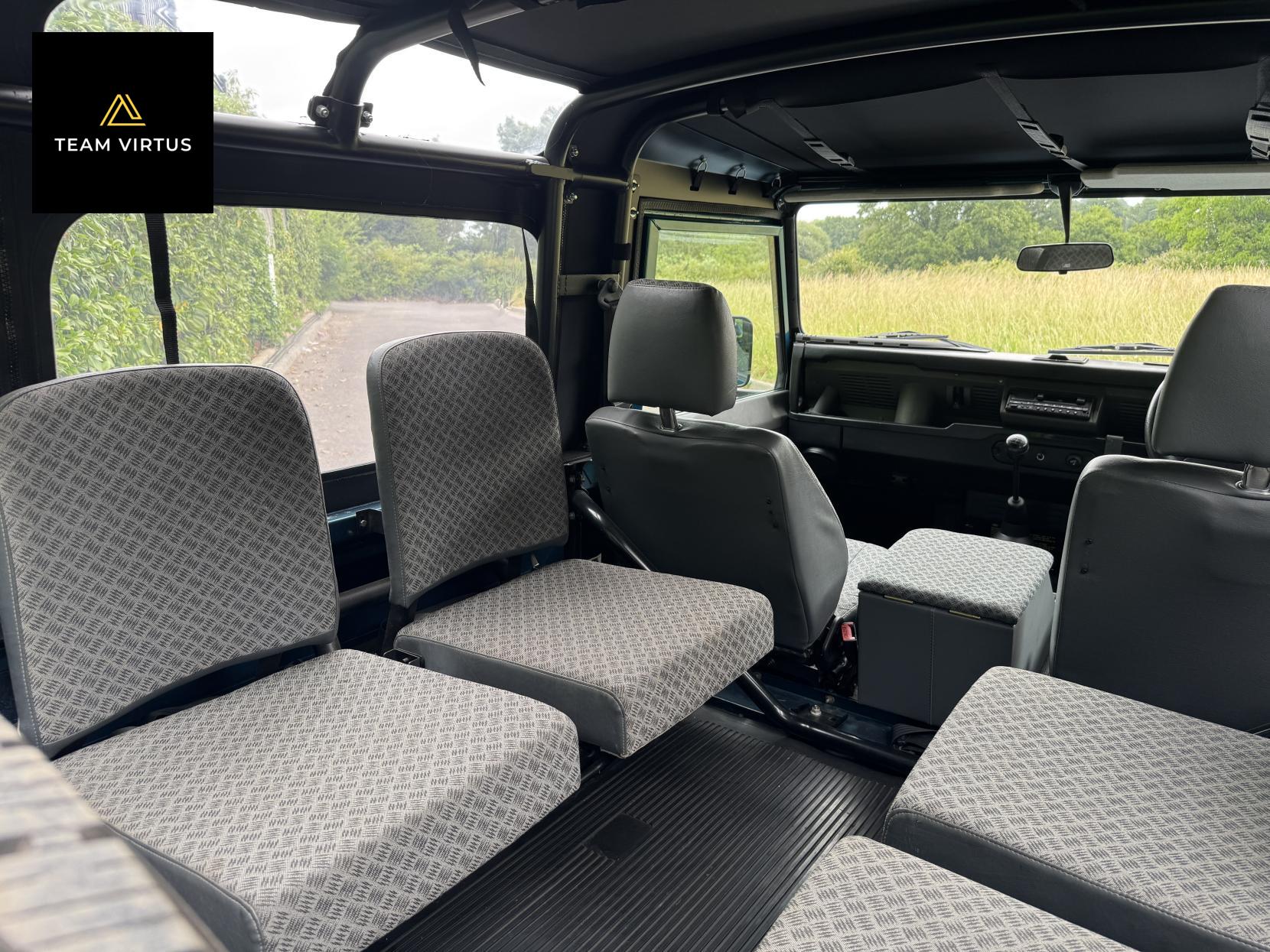 Land Rover Defender 90 2.5 TDi Hard Top SUV Diesel Manual SWB (111 bhp)
