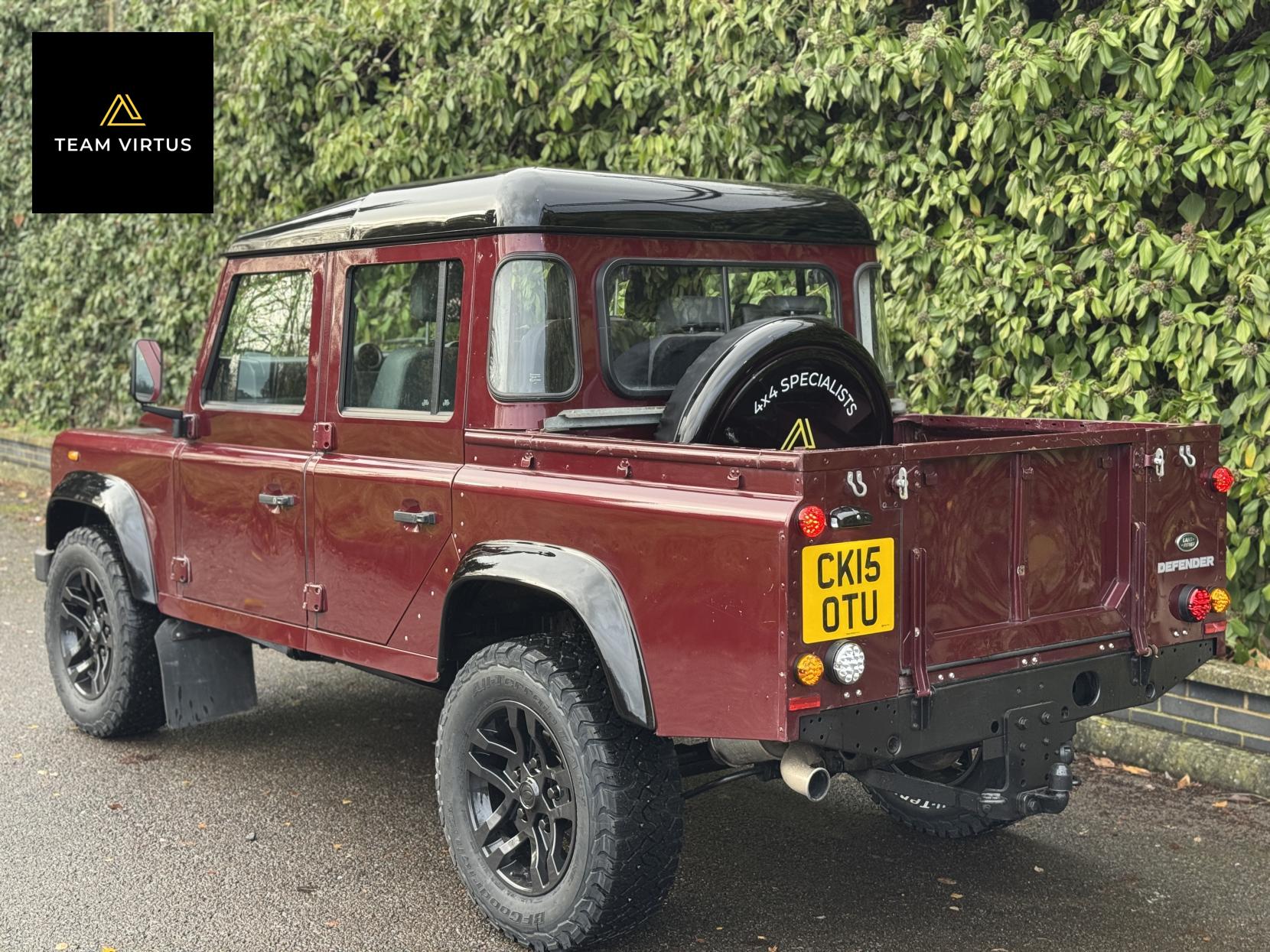 Land Rover Defender 110 2.2 TDCi County Pickup Double Cab 4dr Diesel Manual 4WD MWB Euro 5 (122 ps)
