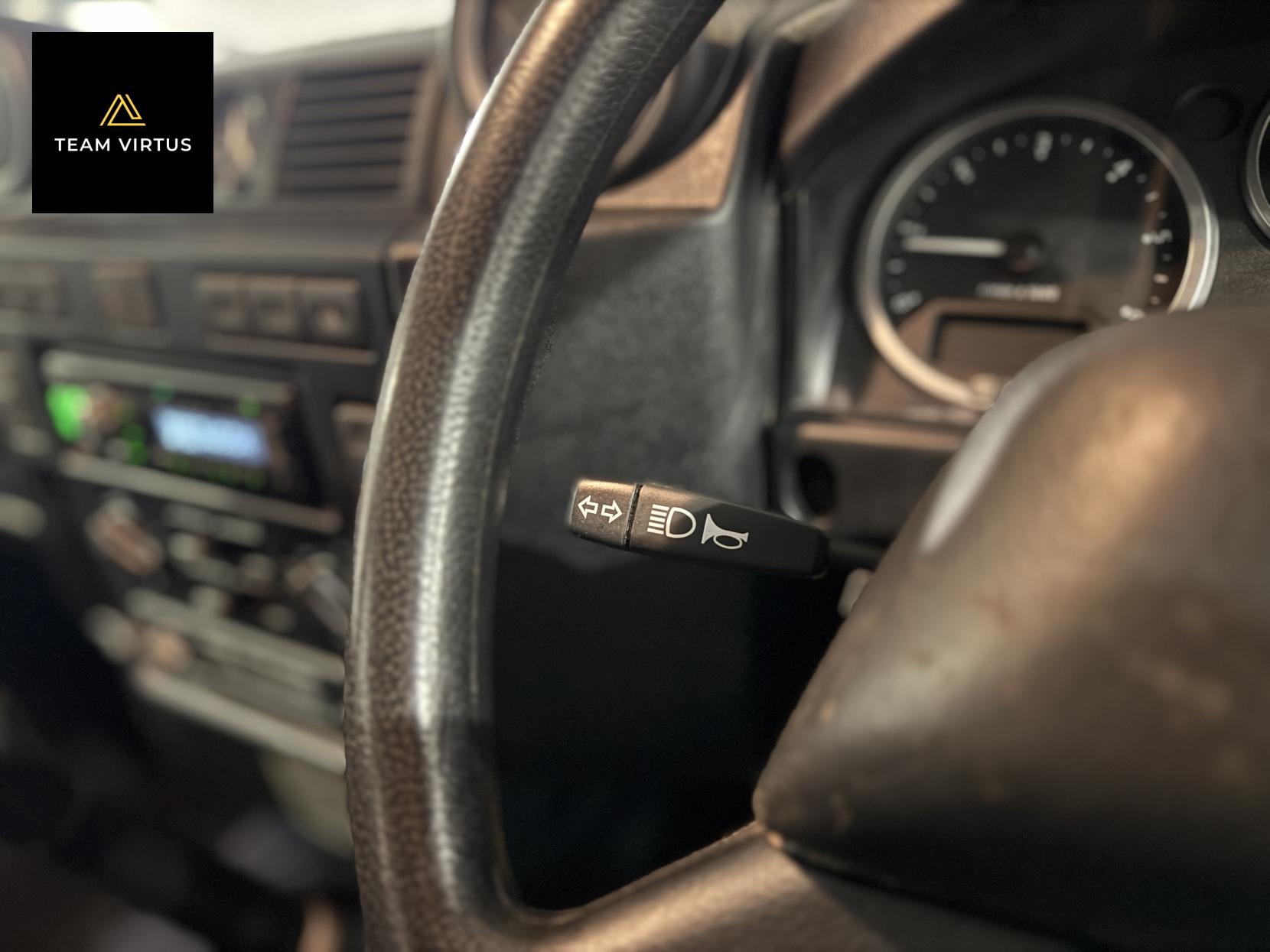 Land Rover Defender 110 2.2 TDCi County Pickup Double Cab 4dr Diesel Manual 4WD MWB Euro 5 (122 ps)