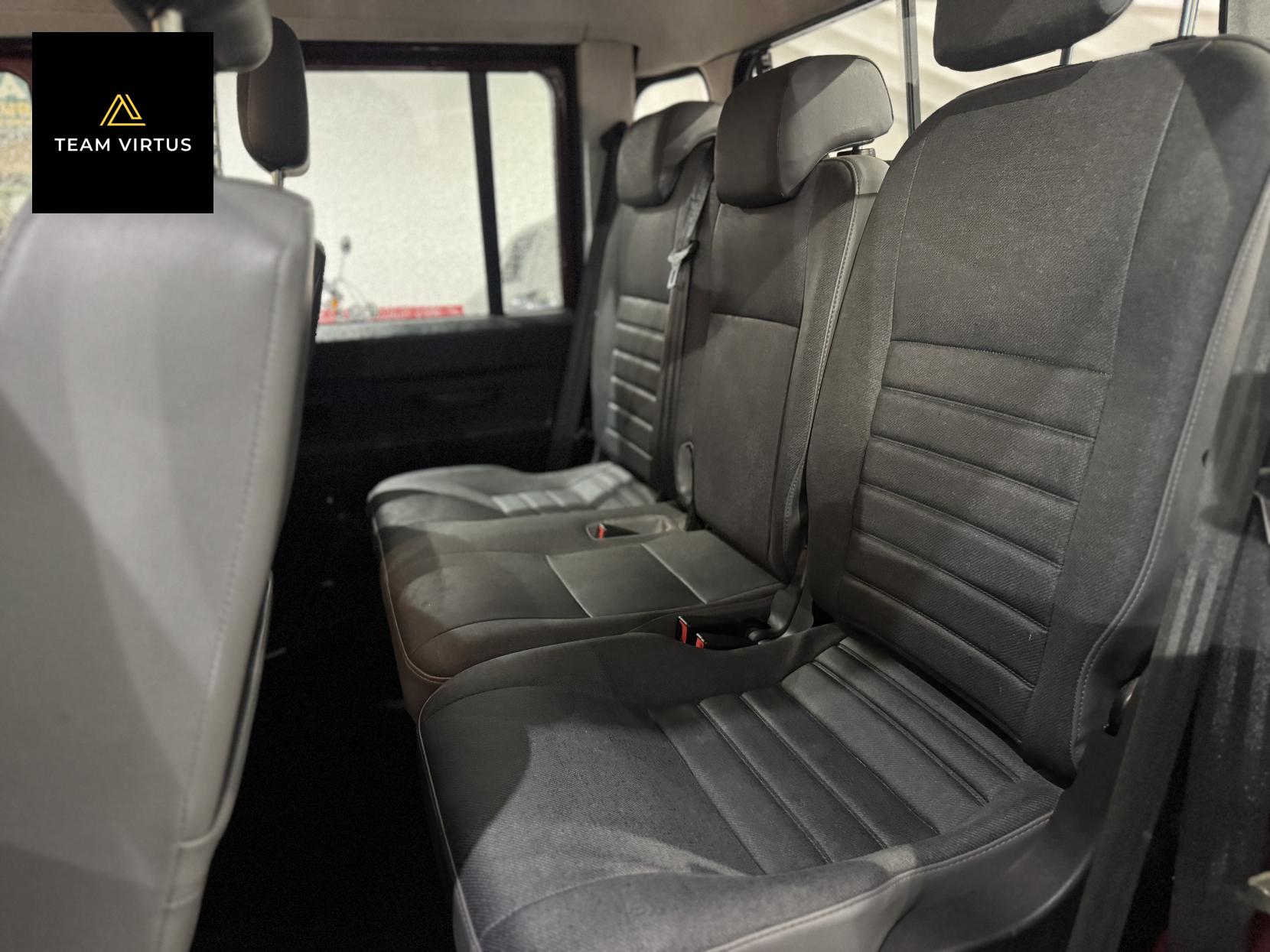 Land Rover Defender 110 2.2 TDCi County Pickup Double Cab 4dr Diesel Manual 4WD MWB Euro 5 (122 ps)