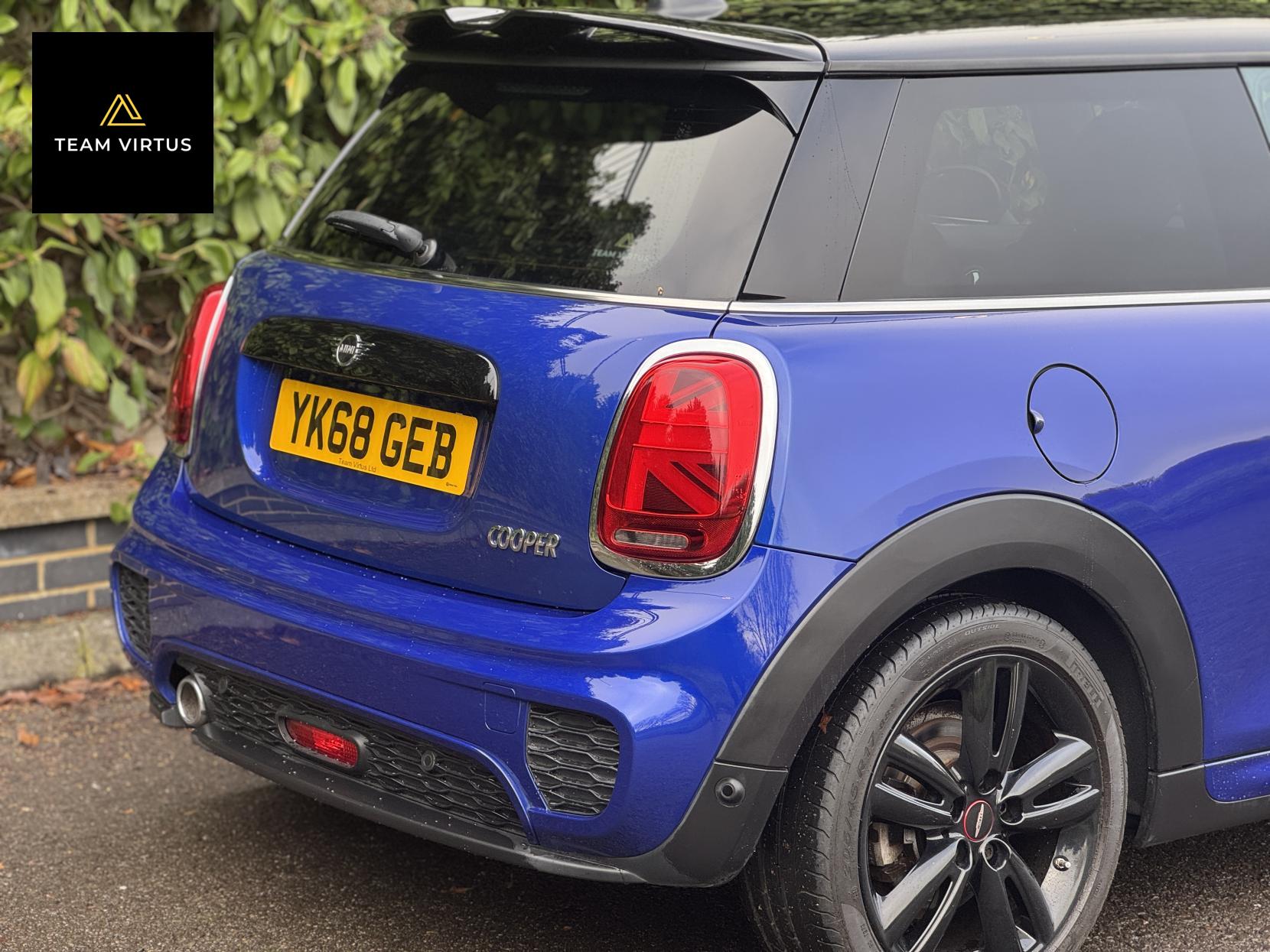 MINI Hatch 1.5 Cooper Sport Hatchback 3dr Petrol Manual Euro 6 (s/s) (136 ps)